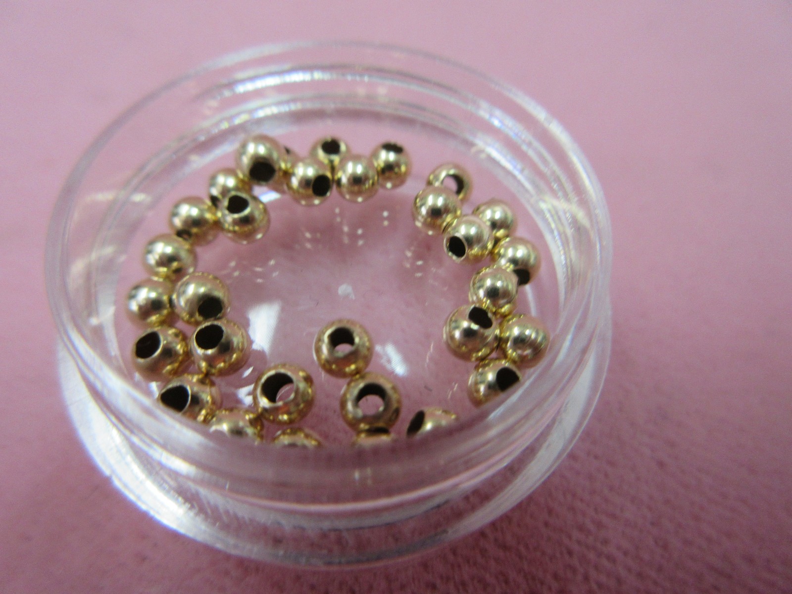 Lot of 31 pc 14K Pure Yellow Gold Polished Spacer Beads 3mm / .37 Grams