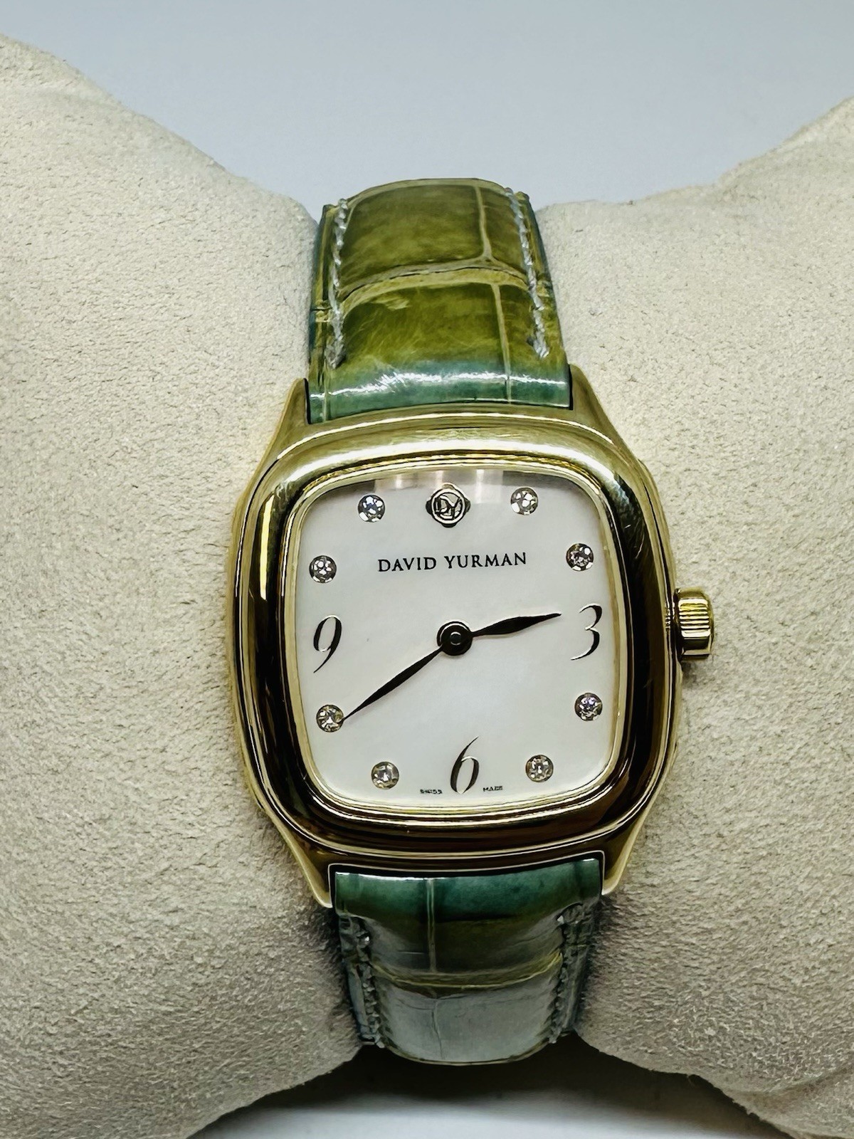 18k Ladies David Yurman Thoroughbred Watch – Mother Of Pearl – T304-XS88 – 25mm