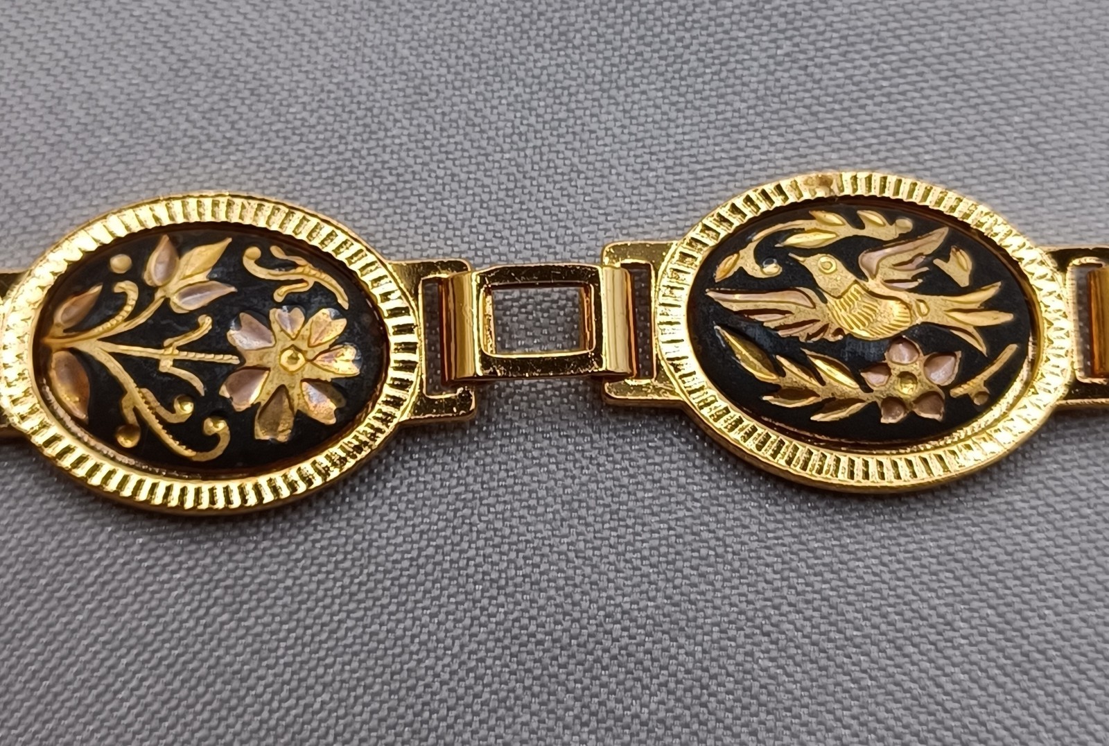 VTG Midas Damascene Bracelet Flower & Bird Black w/Gold Inlay Toledo, Spain8.25″