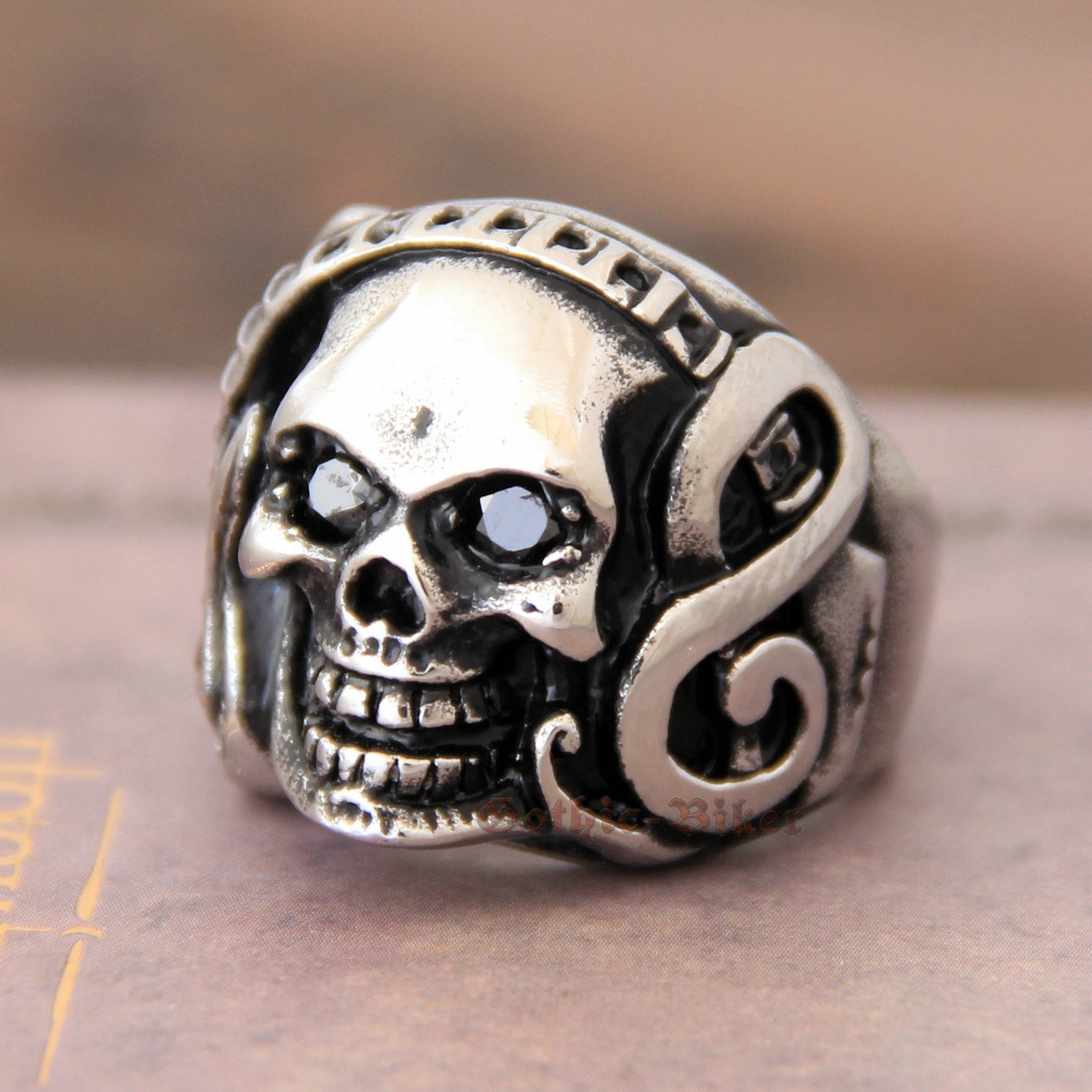 Men’s Rock’n Roll Music Guitar Black CZ Skull Stainless Steel Rocker Ring Size 8