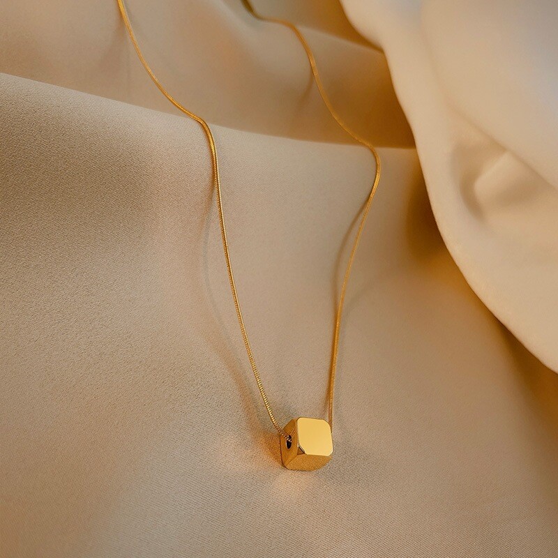 Woman 18K Gold Plated Stainless Steel Cube Charm Snake Chain Necklace