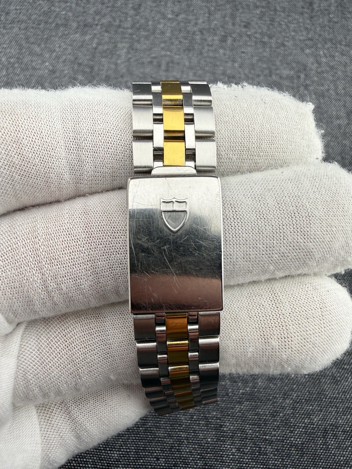 Tudor Prince Date – Ref. 74033 – Gold Linen Dial – 18k Yellow Gold Bezel!