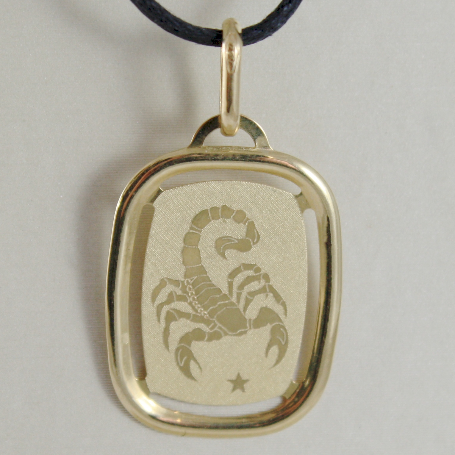 SOLID 18K YELLOW GOLD SCORPIO ZODIAC SIGN MEDAL PENDANT, ZODIACAL, MADE IN ITALY