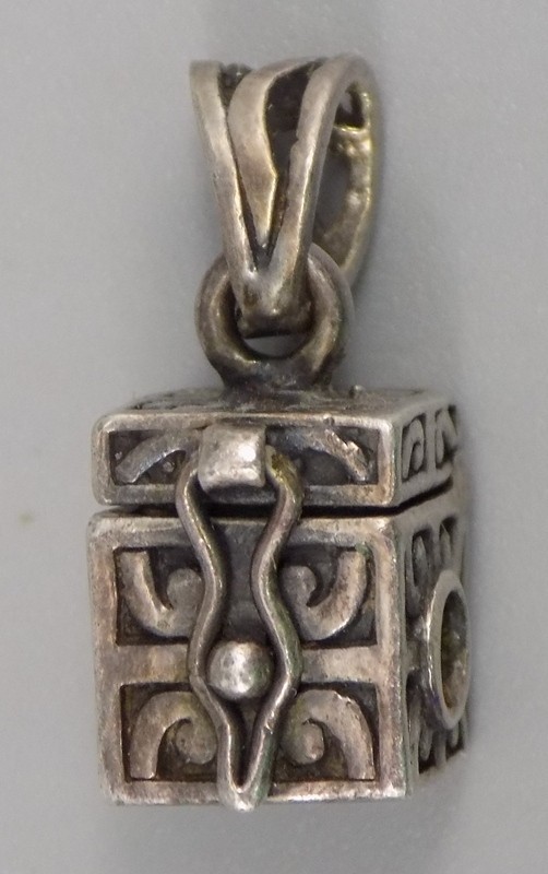 Small Sterling Box Charm Pendant w/ Working Latch 3/8 Inch Tall 3.85 Gms IBB 925