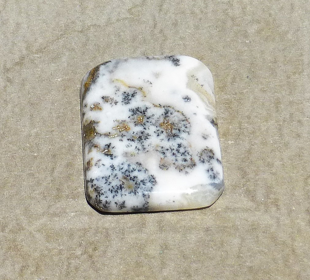 NATURAL manganese dendrites in calcite cabochon from California (30.70 cts.)