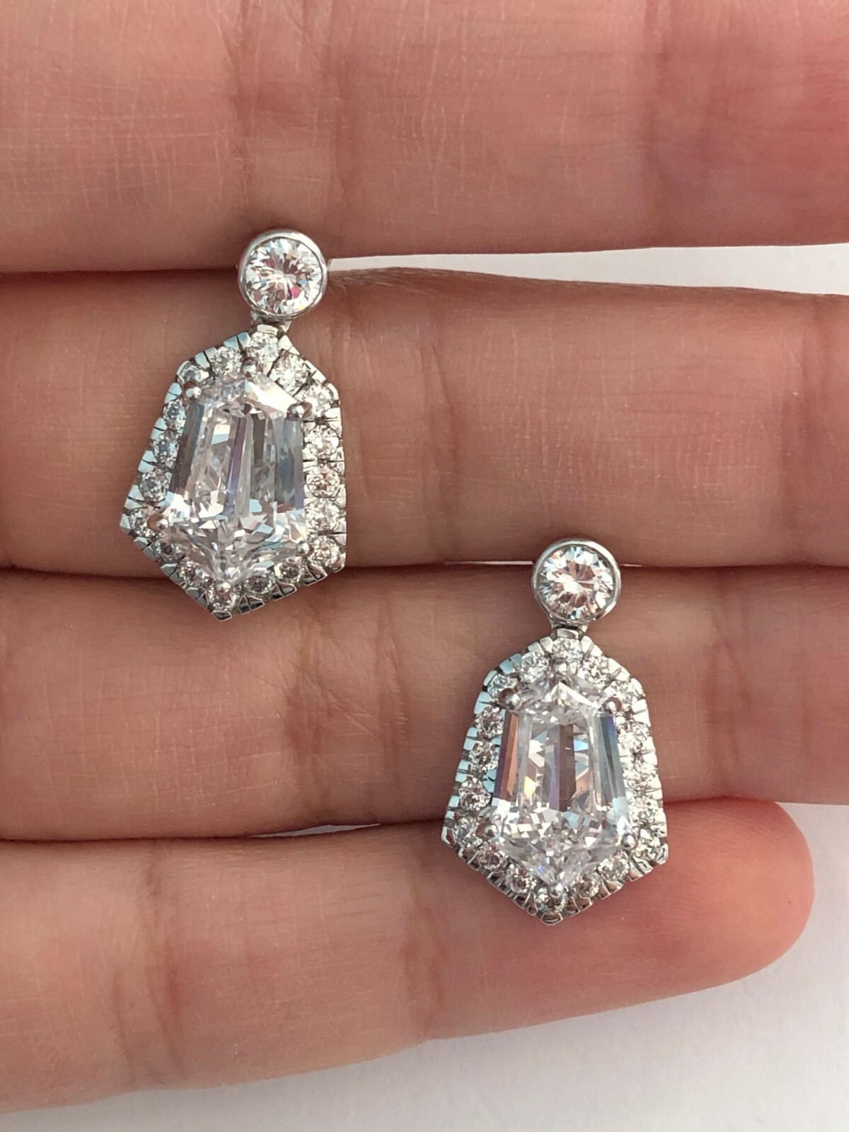 Chic Round & Tapered Baguette Clear CZ Bell-like Shape Style 925 Silver Earrings