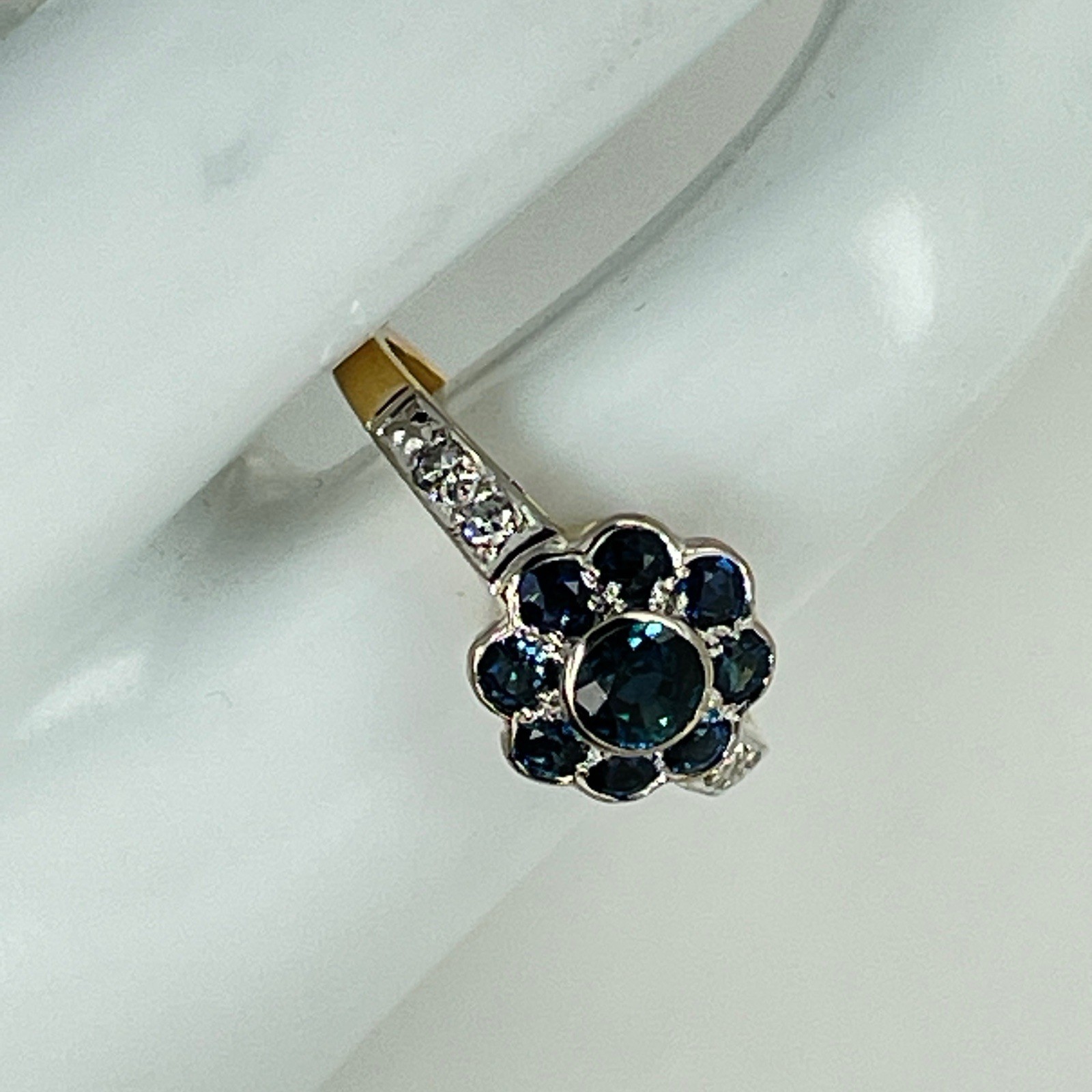 Vintage 18k Yellow & White Gold Sapphire Floral Diamond Ring Size 4 3/4 – 2.4 Gr