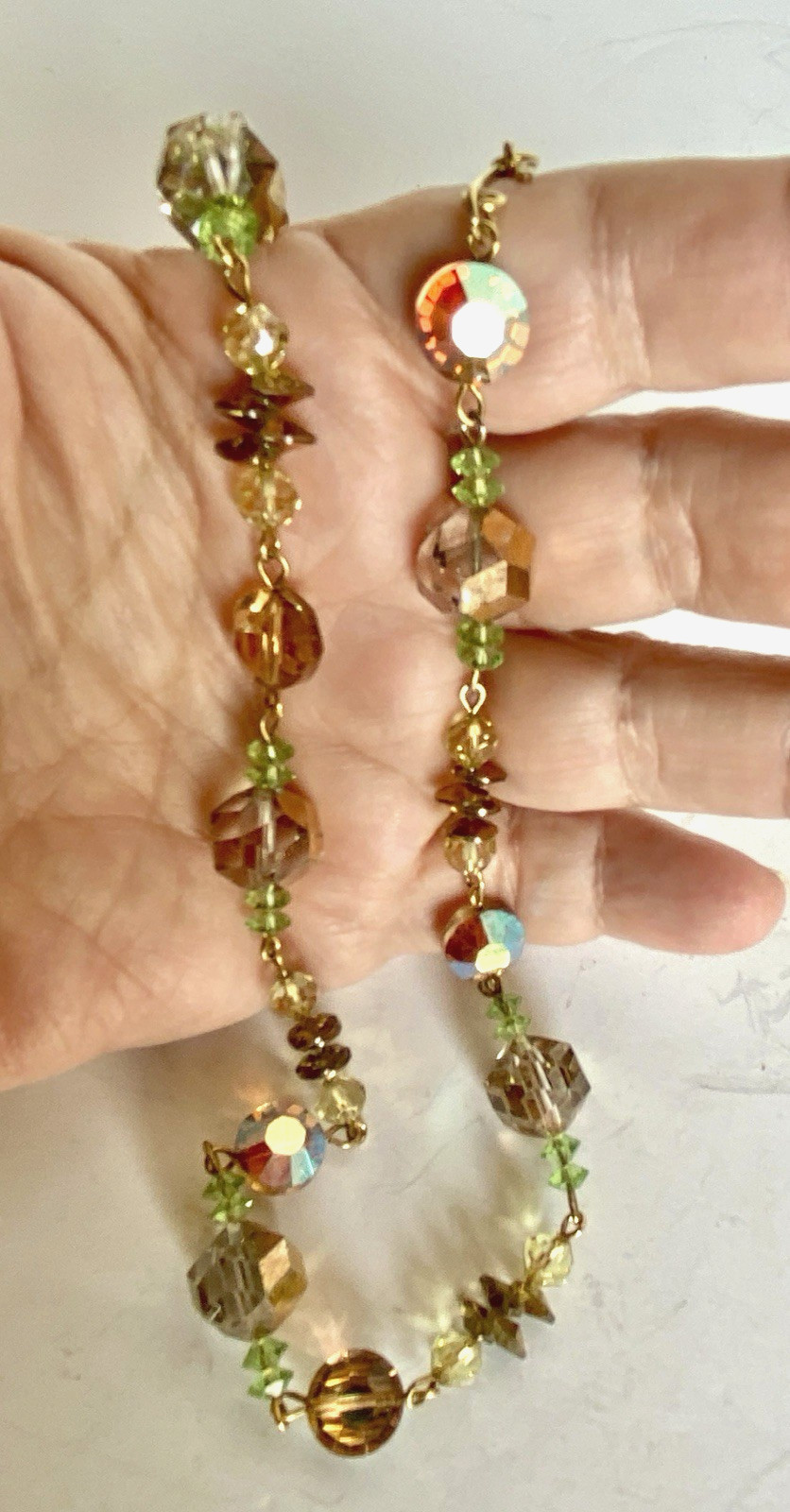 Vintage Adjustable Faceted Sparkly AB Crystal Necklace, 13-1/2″ to 17″