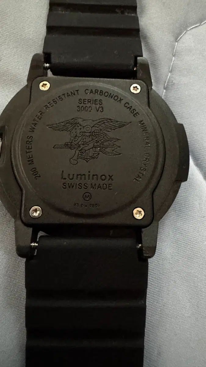 Luminox series 3000 v3