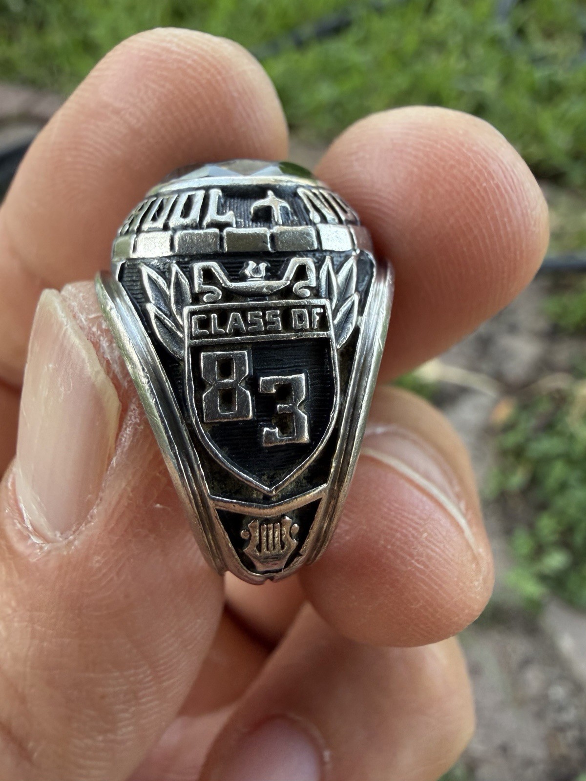 Creston High School Class Ring(10.7palladium )