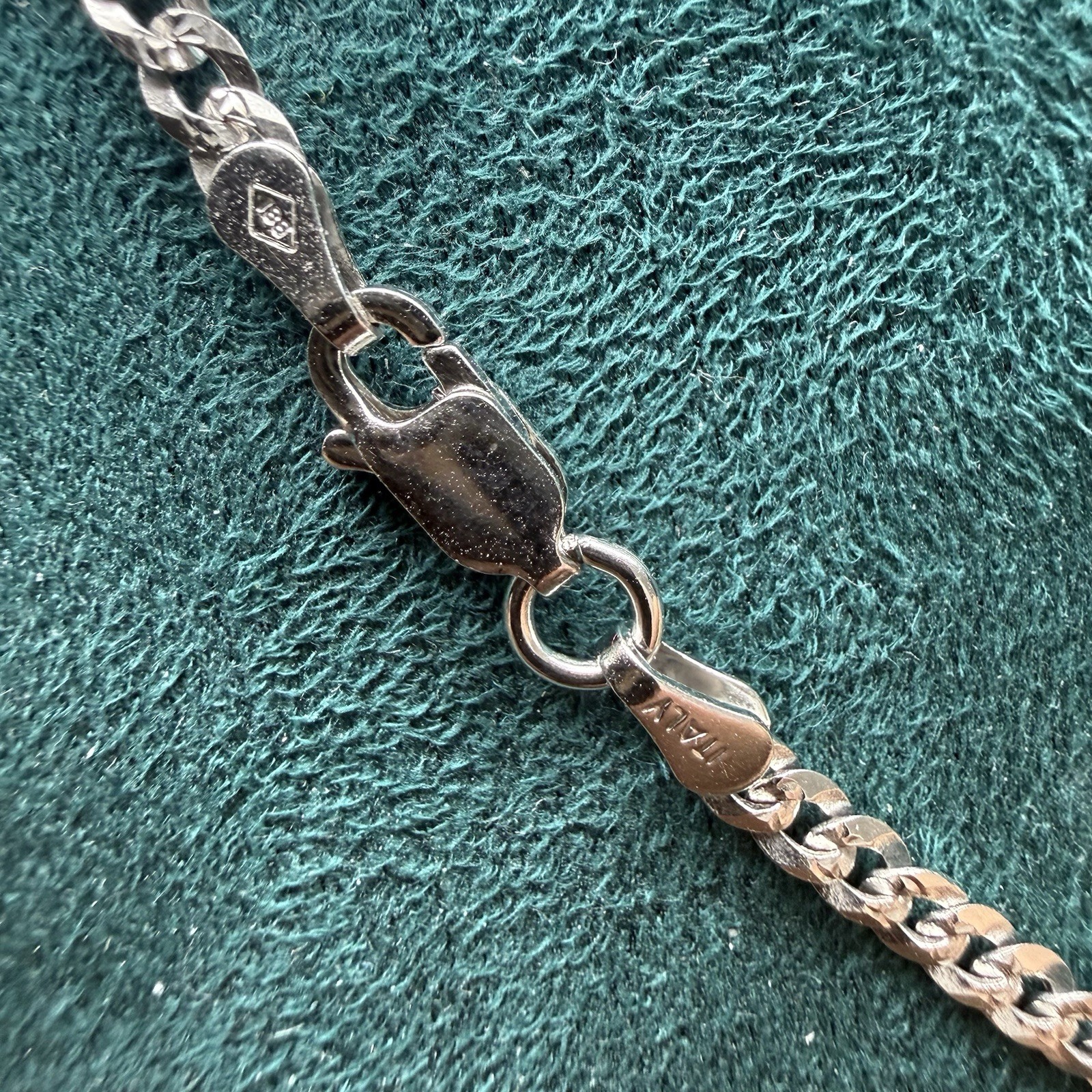 Sterling Silver Diamond-Cut Curb Chain Necklace .925 Italy 18” 2.9mm