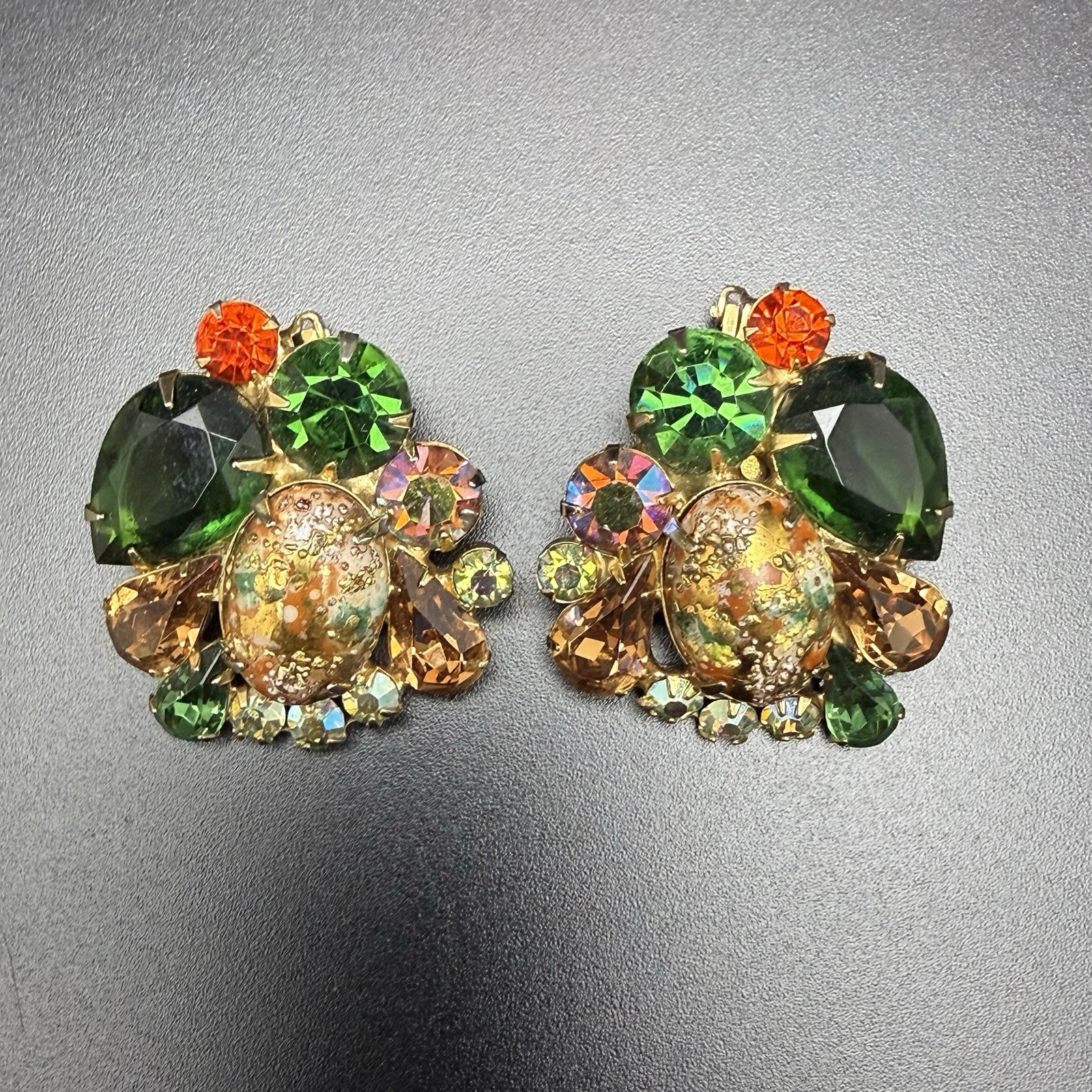 Vintage Juliana D&E Stipple Easter Egg Bracelet Brooch Clip Earrings Book Set