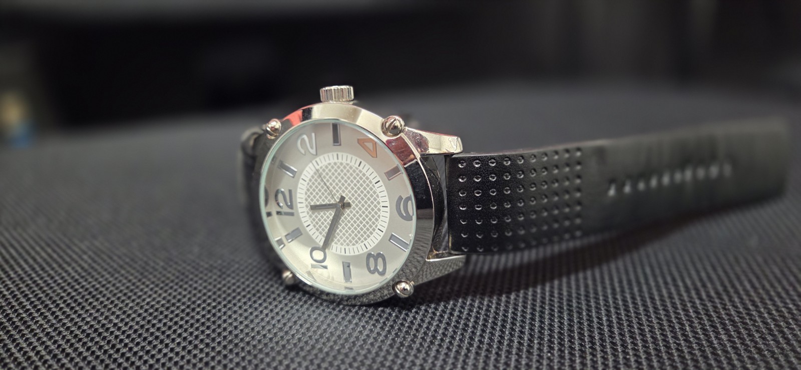 FMD JM500 Quartz Analog Watch Silver Textured Dial Steel Case Black/Brown