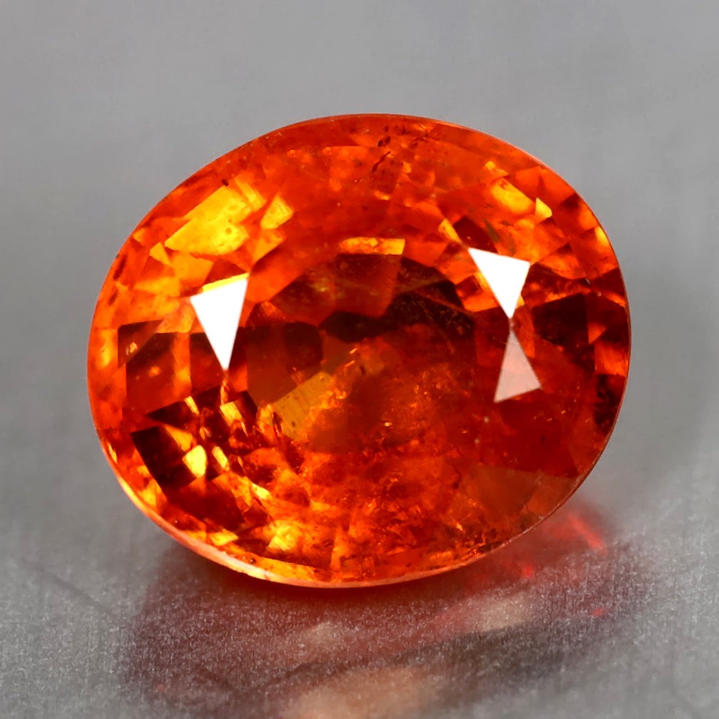 3.53 ct Oval (9.05 x 7.79 mm) Natural Mandarin Fanta Orange Spessartite Garnet