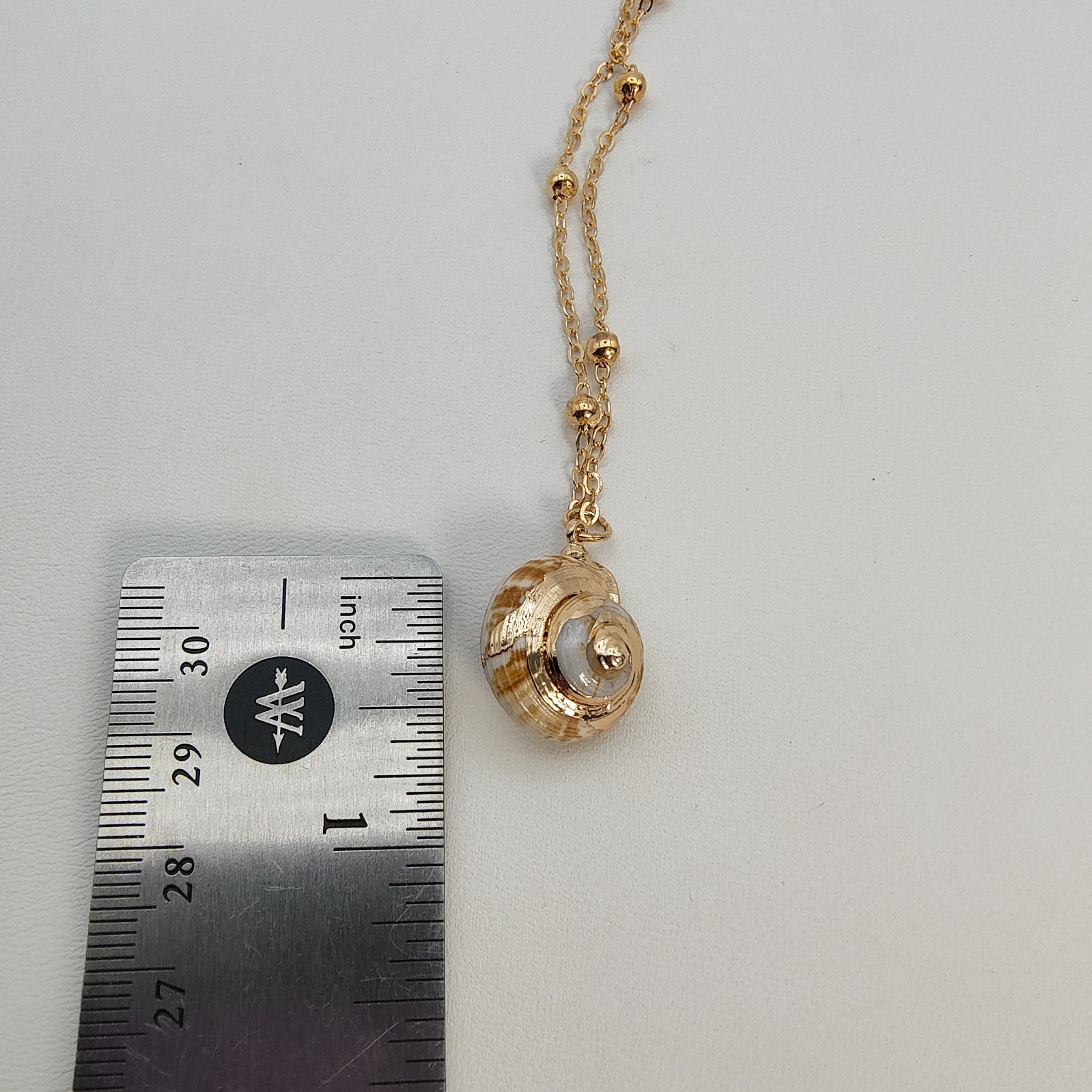Seashell Pendant Necklace Gold Tone Nautical Beach Summer Resortwear Coastal