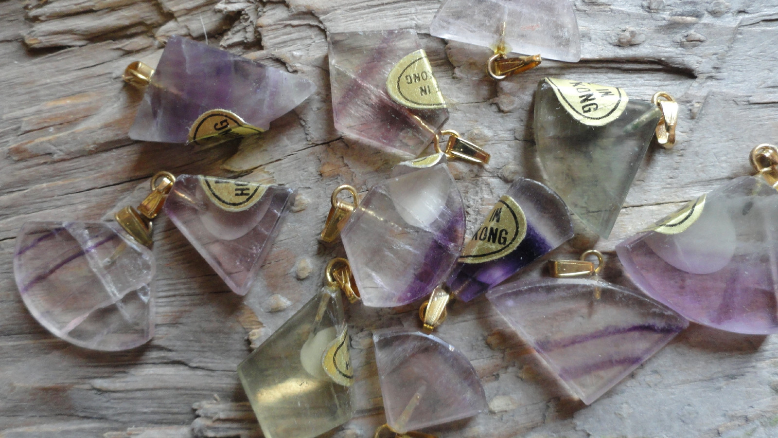 Fluorite Shape set (pkg 100) triangle stone pendant with GOLD loop size varies