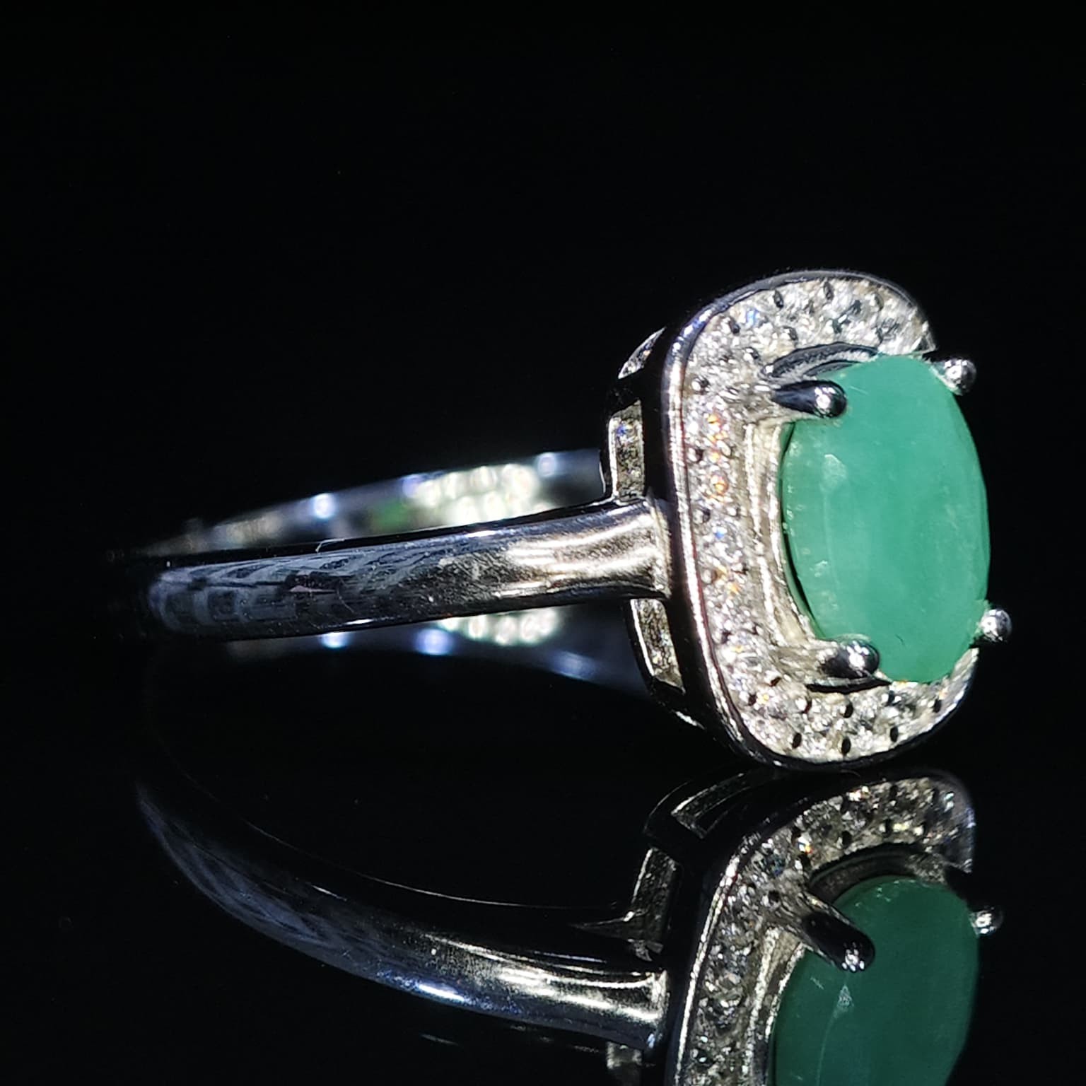 925 Sterling Silver Natural Emerald Ring Oval Top Rich Green Size 6