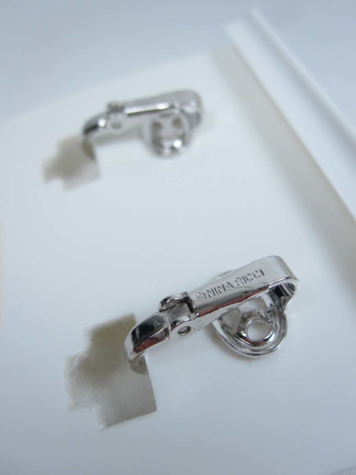 Nina Ricci Rhodium Plated Clip-on Earring with Pearl – Lead and Nickel Free 9375