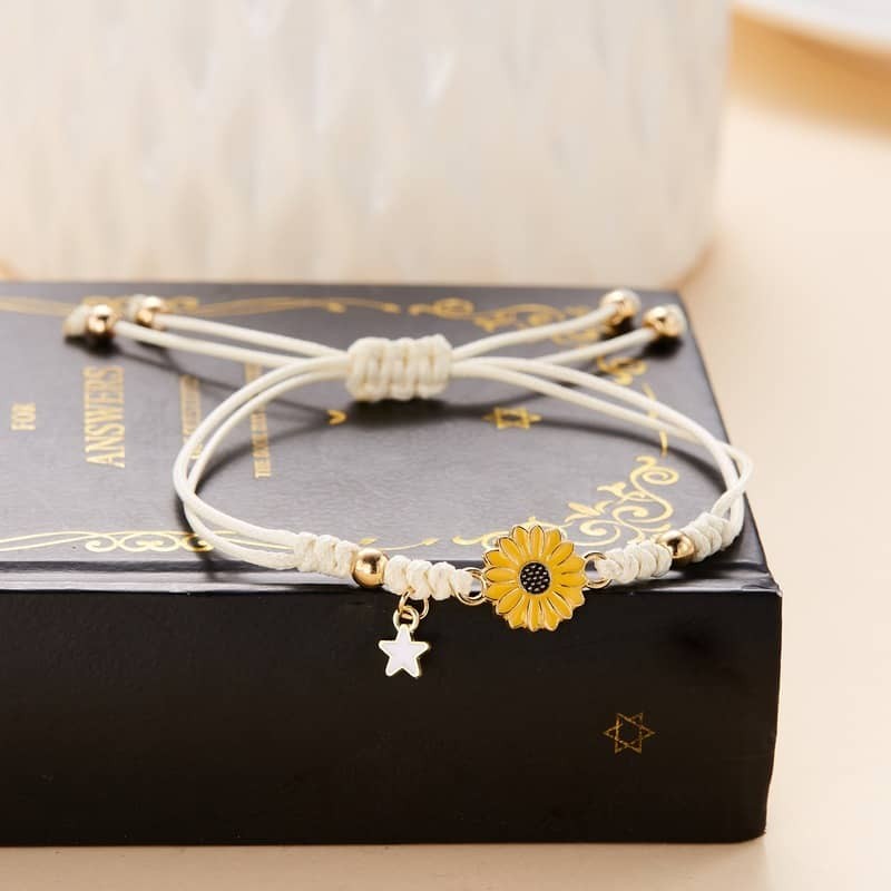Daisy Sunflower Woven Bracelet ✦ Simple Adjustable Handmade Gift for Women Girls