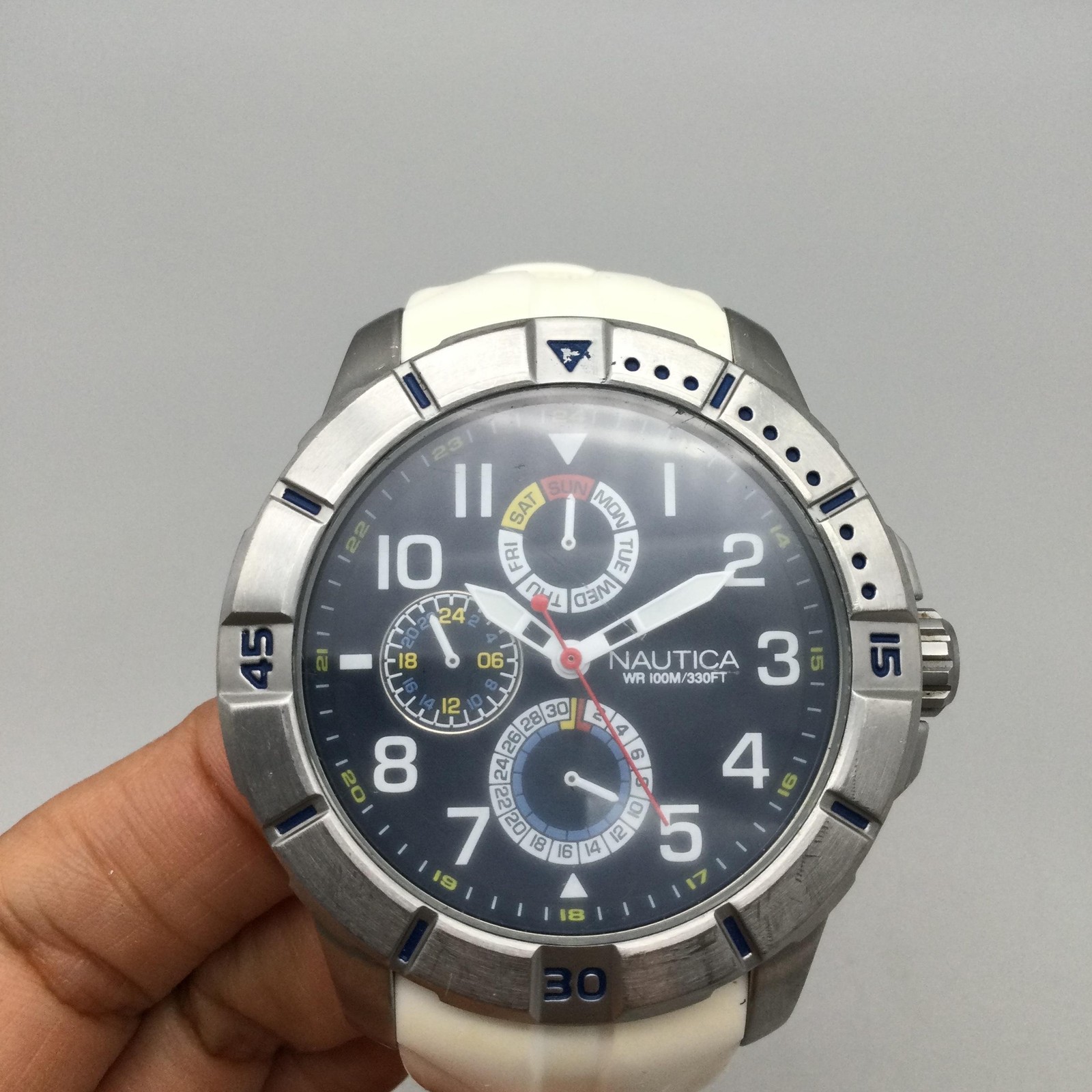 Nautica NA12514G Watch Mens 48mm Stainless Case White Silicone 100M New Battery