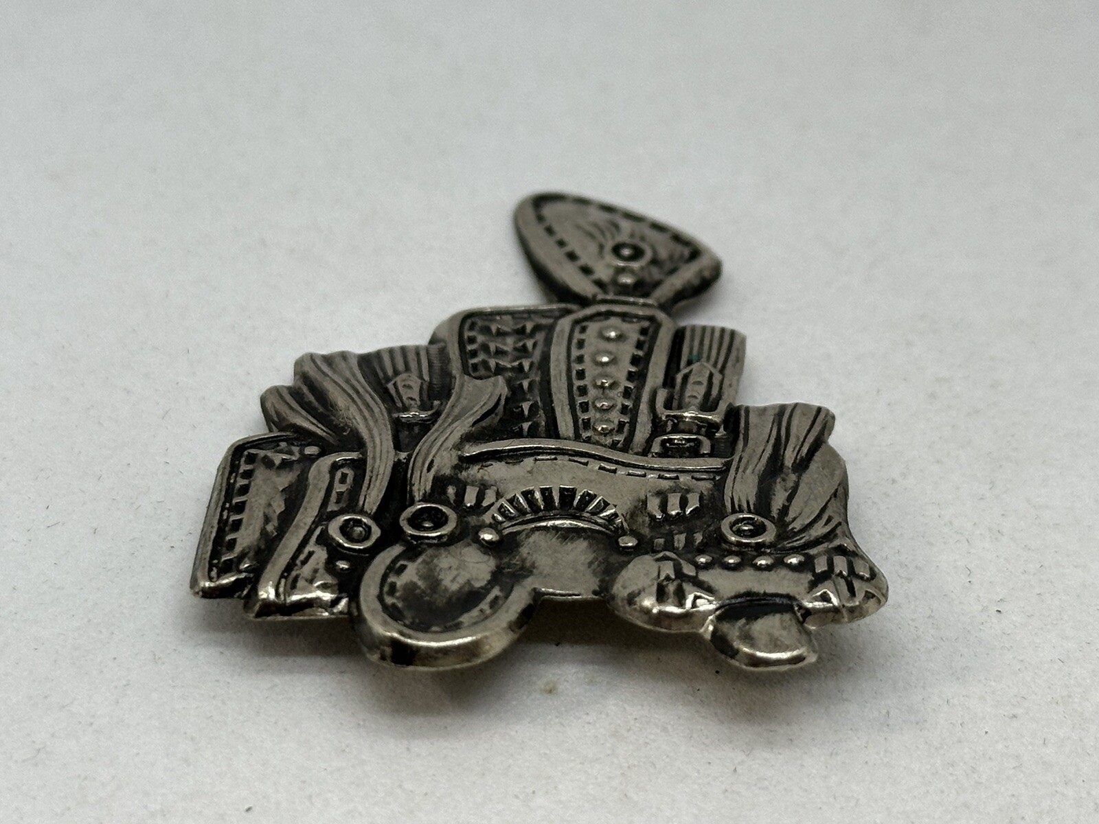 Vintage Horse Saddle Silver-Tone Brooch ~ Made in Japan ~ 2-1/8″ x 1-5/8″