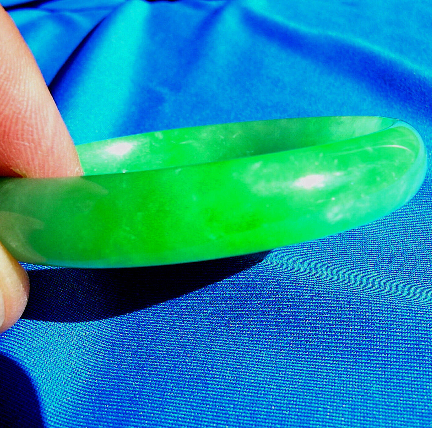 EARTH MINED Imperial Green color Jadeite JADE Deco Antique old Bangle Bracelet