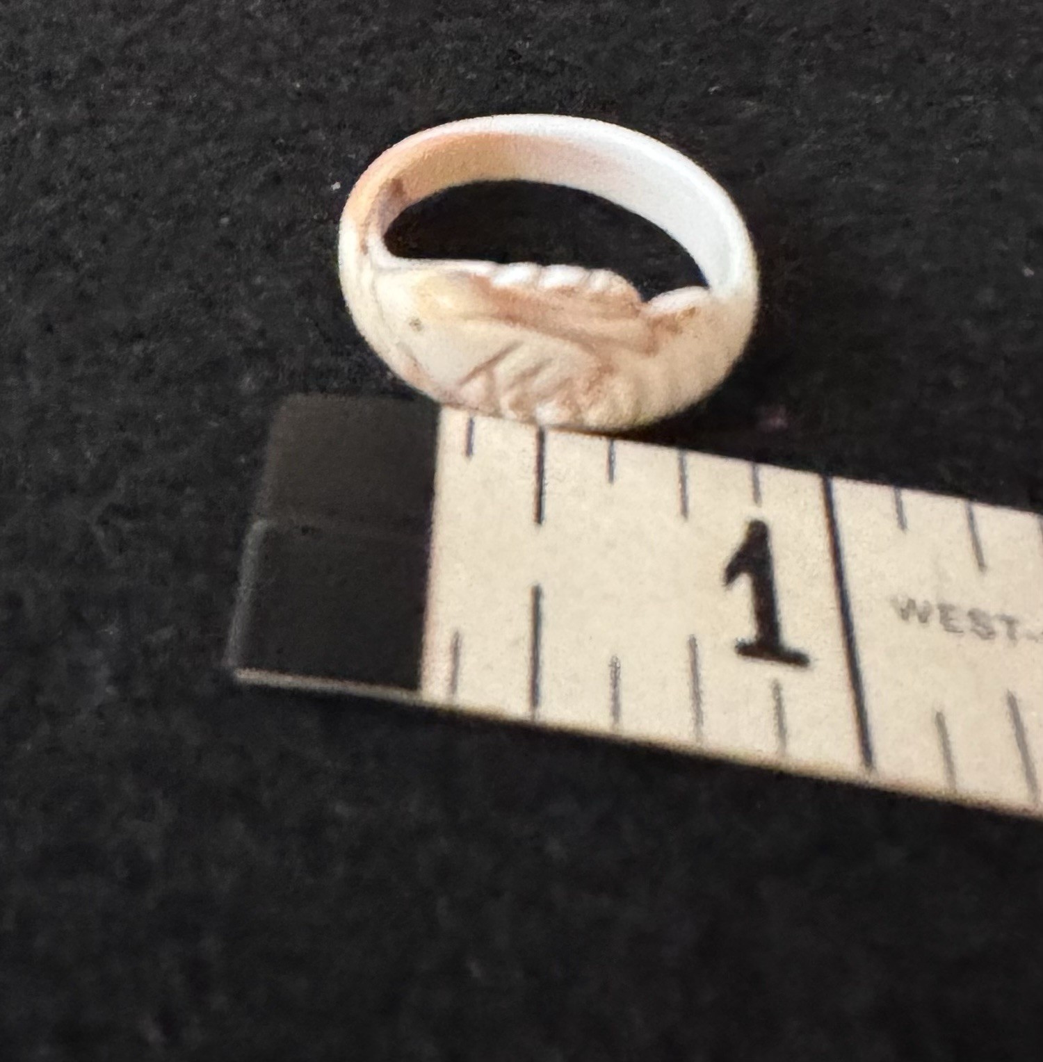 Carved Leaf Pattern Band Ring – No stone. Purchased In Key West, FL.