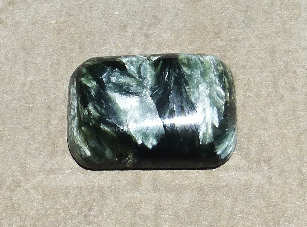 NATURAL Seraphinite (Angel wing) cabochon from Russian federation (37 cts.)