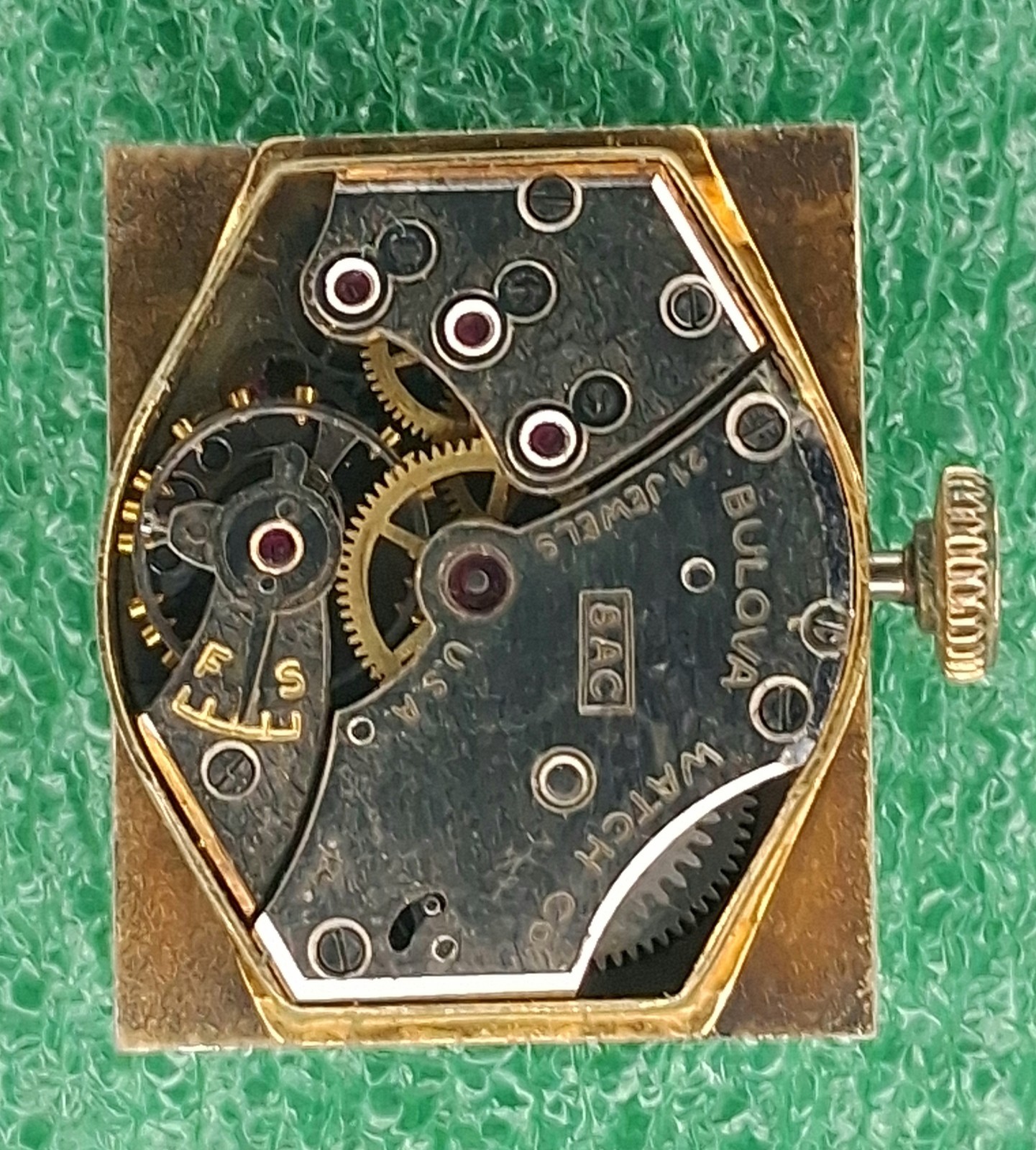 Lot M273 Mens 1954 Bulova 8AC 21J Movement Manual Wind Up Vintage Watch Parts