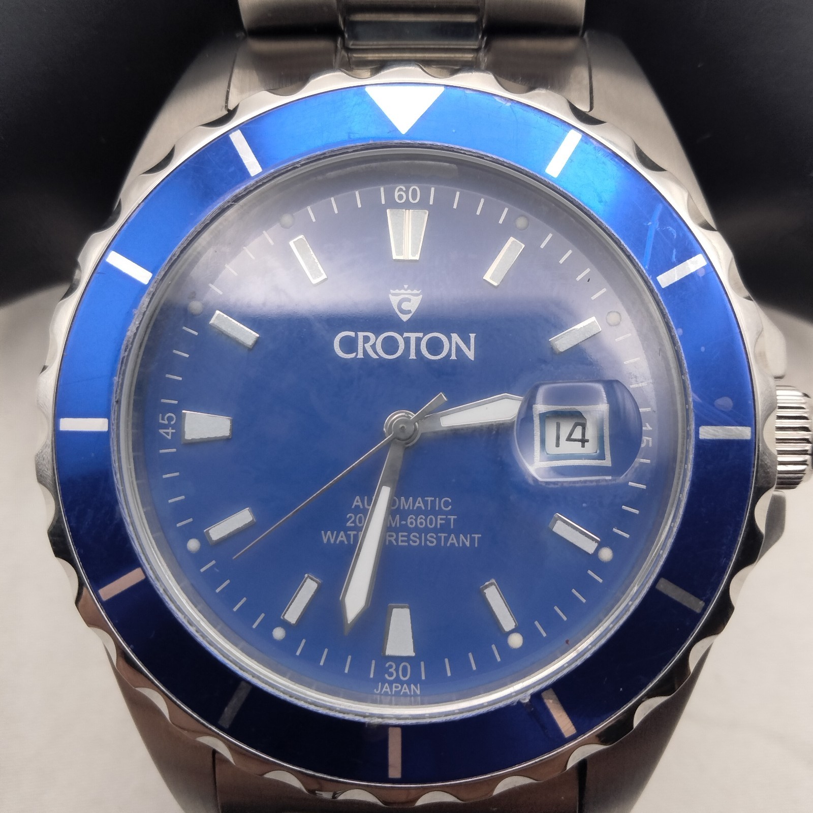 Croton Model CA301150SSBL Dual Time Automatic/Quartz Watch With Box.