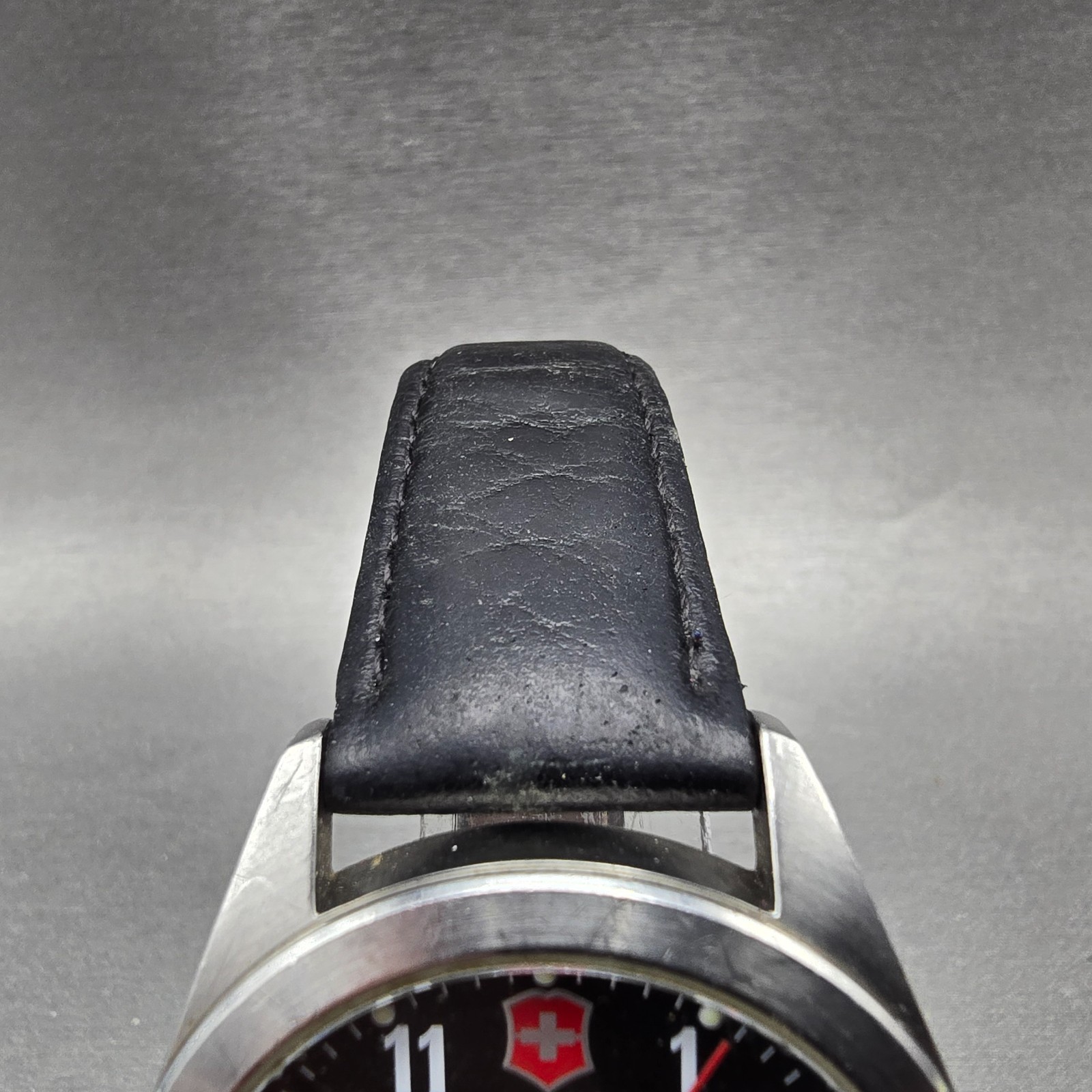 Victorinox Swiss Army Garrison Watch Men 40mm Black Dial Steel Date Round WorksT
