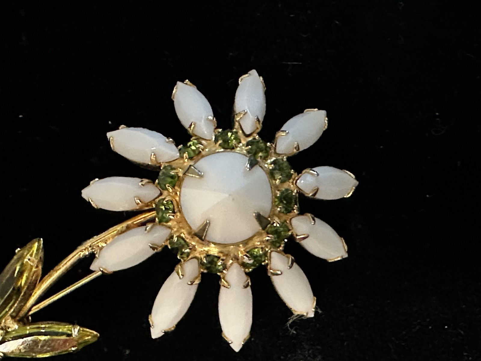 Vintage Juliana? Flower White Milk Glass Gold Tone Brooch Pin Green Rhinestones