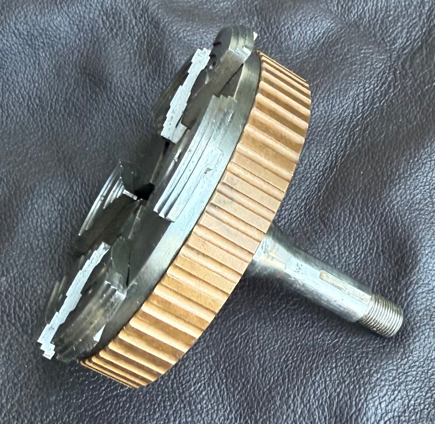 L@@K! Vintage DERBYSHIRE 6 JAW UNIVERSAL BEZEL CHUCK for 8mm WW WATCHMAKER LATHE