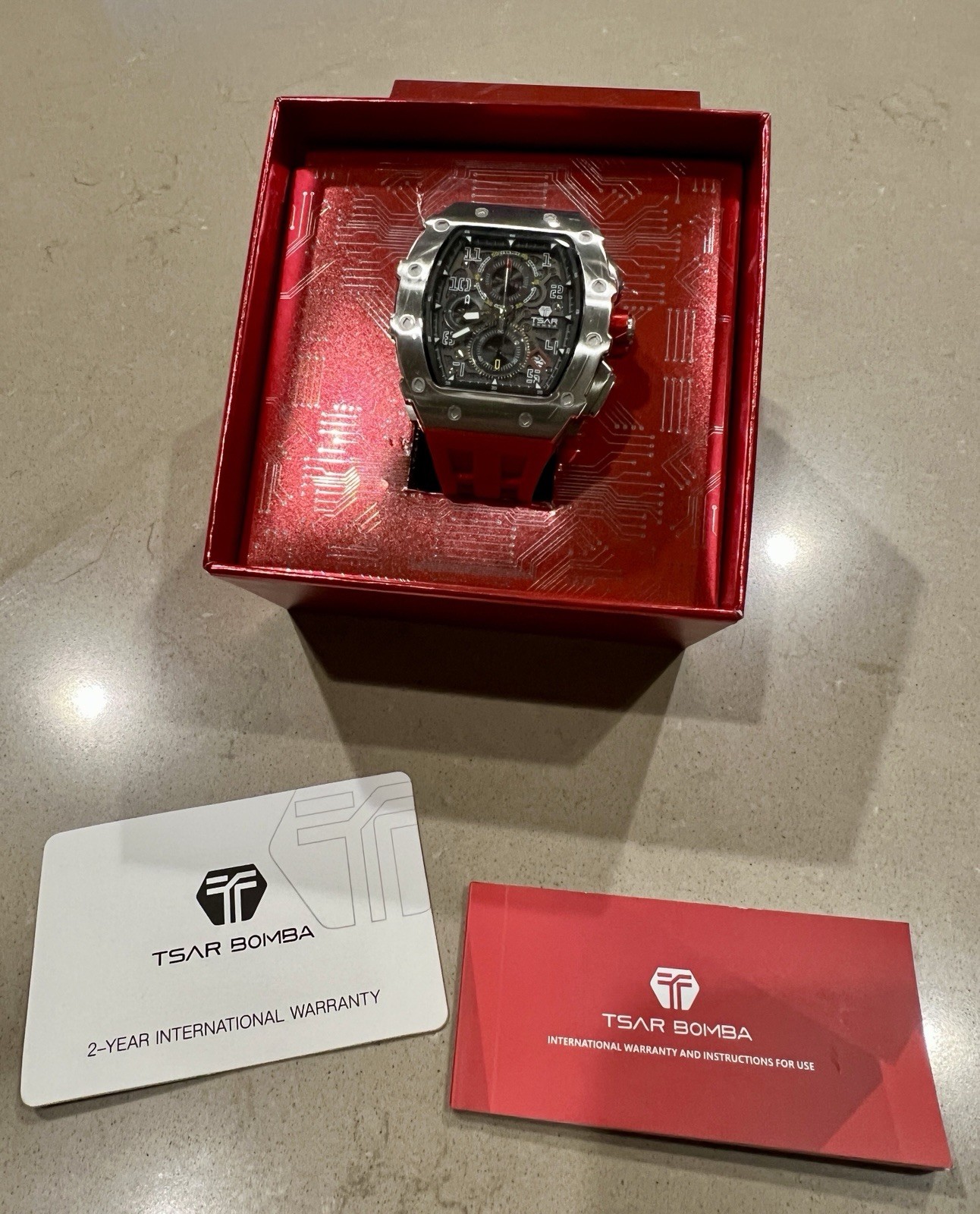 TSAR BOMBA Men’s Chronograph Quartz Wristwatch Red Silicone Band Silver Case