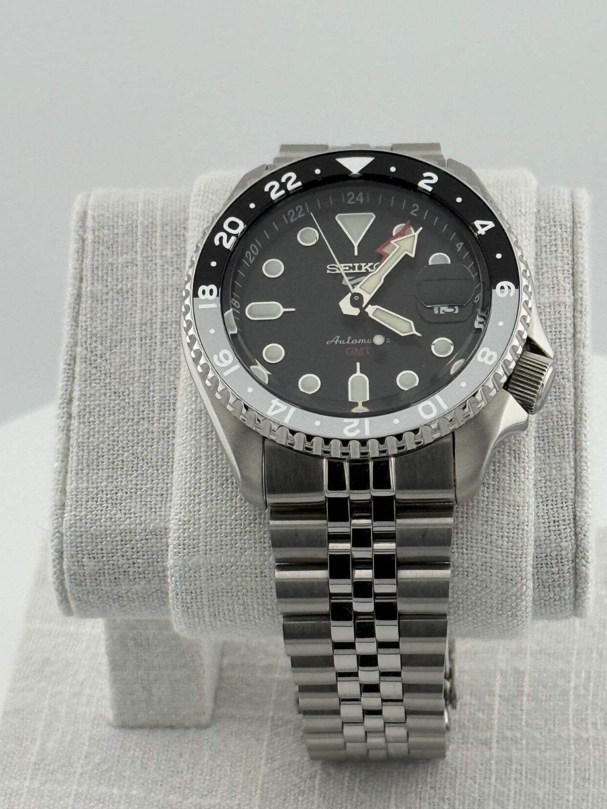 Seiko 5 Sports 42.5mm Black Dial Stainless Steel Watch SSK001