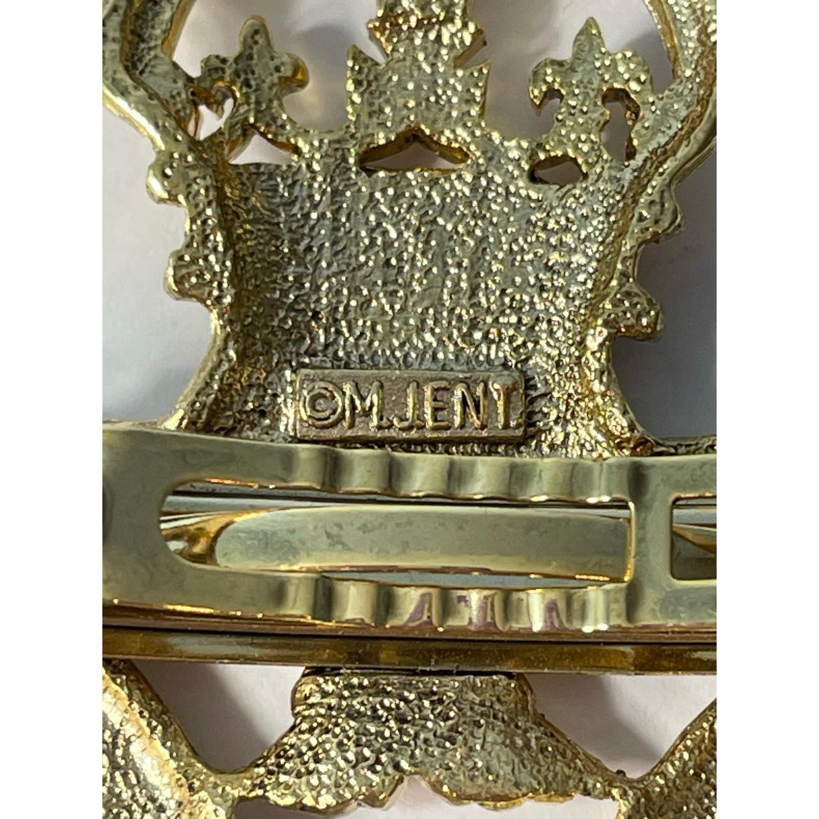 Vintage MJ ENT Clip Brooch Gold Tone Heraldic Royal Air Force Eagle Crown UK