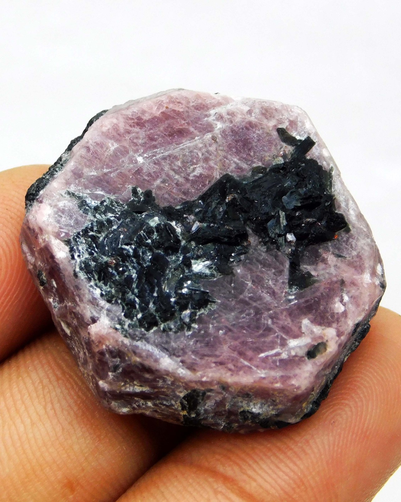 97.70 Ct Natural Red Corundum Ruby Crystal Rough Mineral Specimen Loose Gems