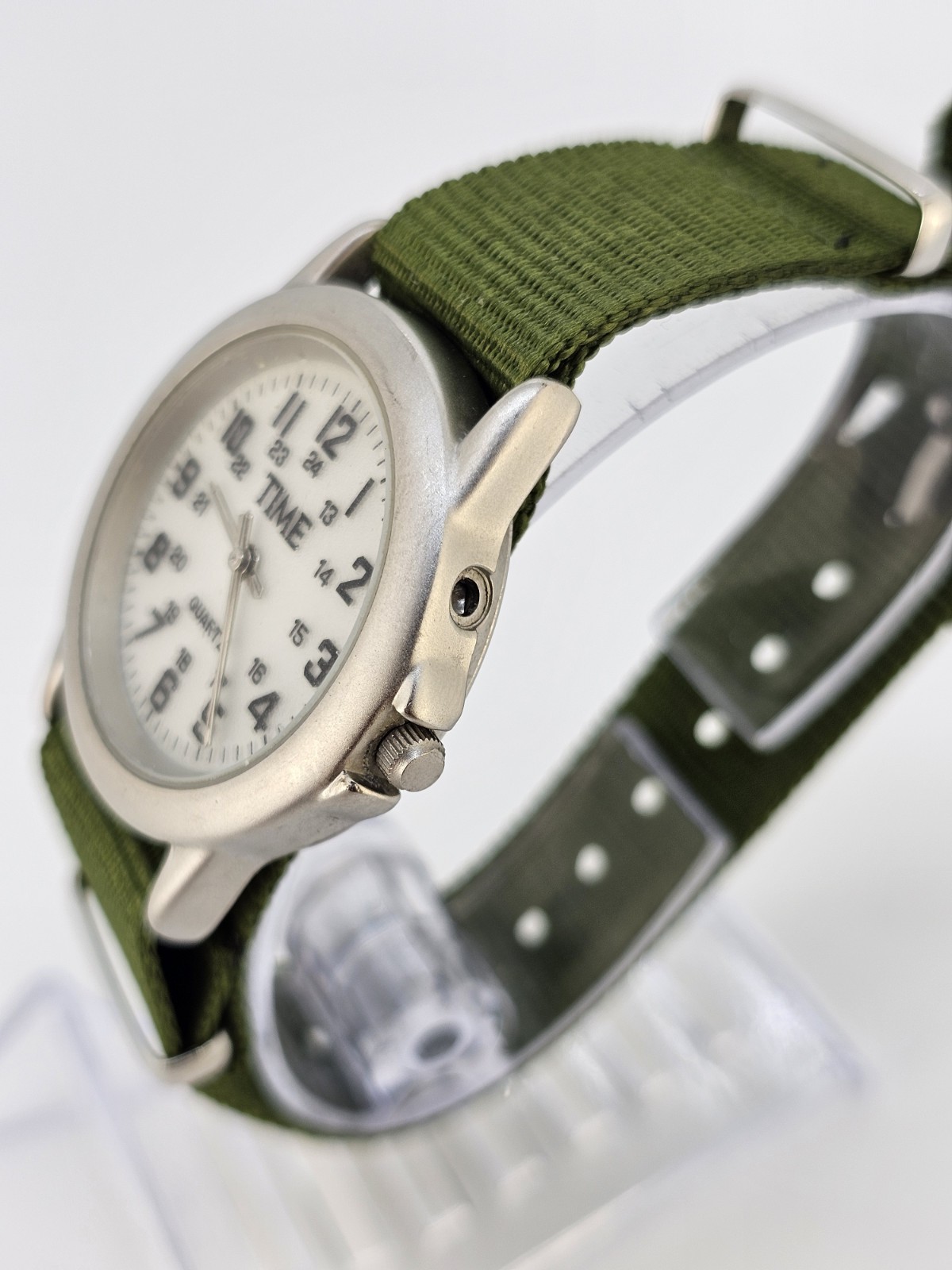 Women’s Field Watch 34MM Gray Dial New Nylon Army Green Band NEW Battery READ