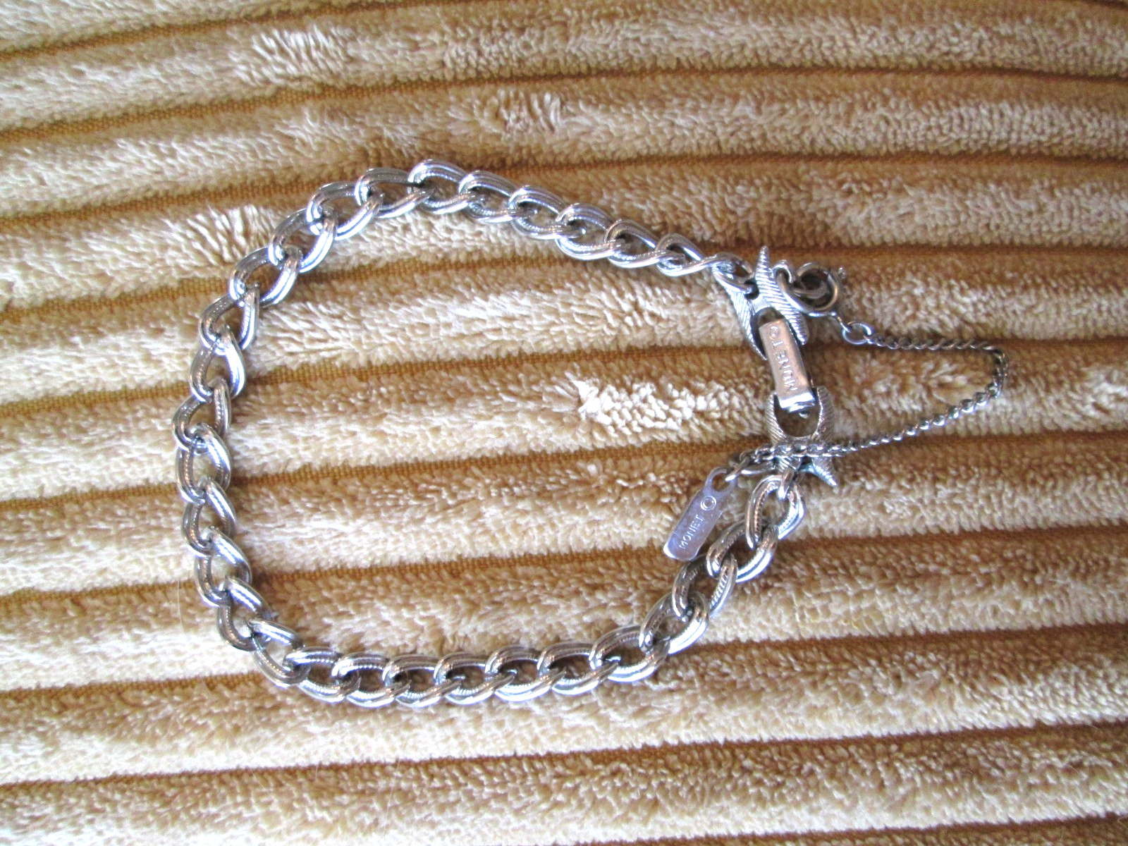 Vintage Monet Silver Tone Chain Link with Safety Chain 7″ Bracelet