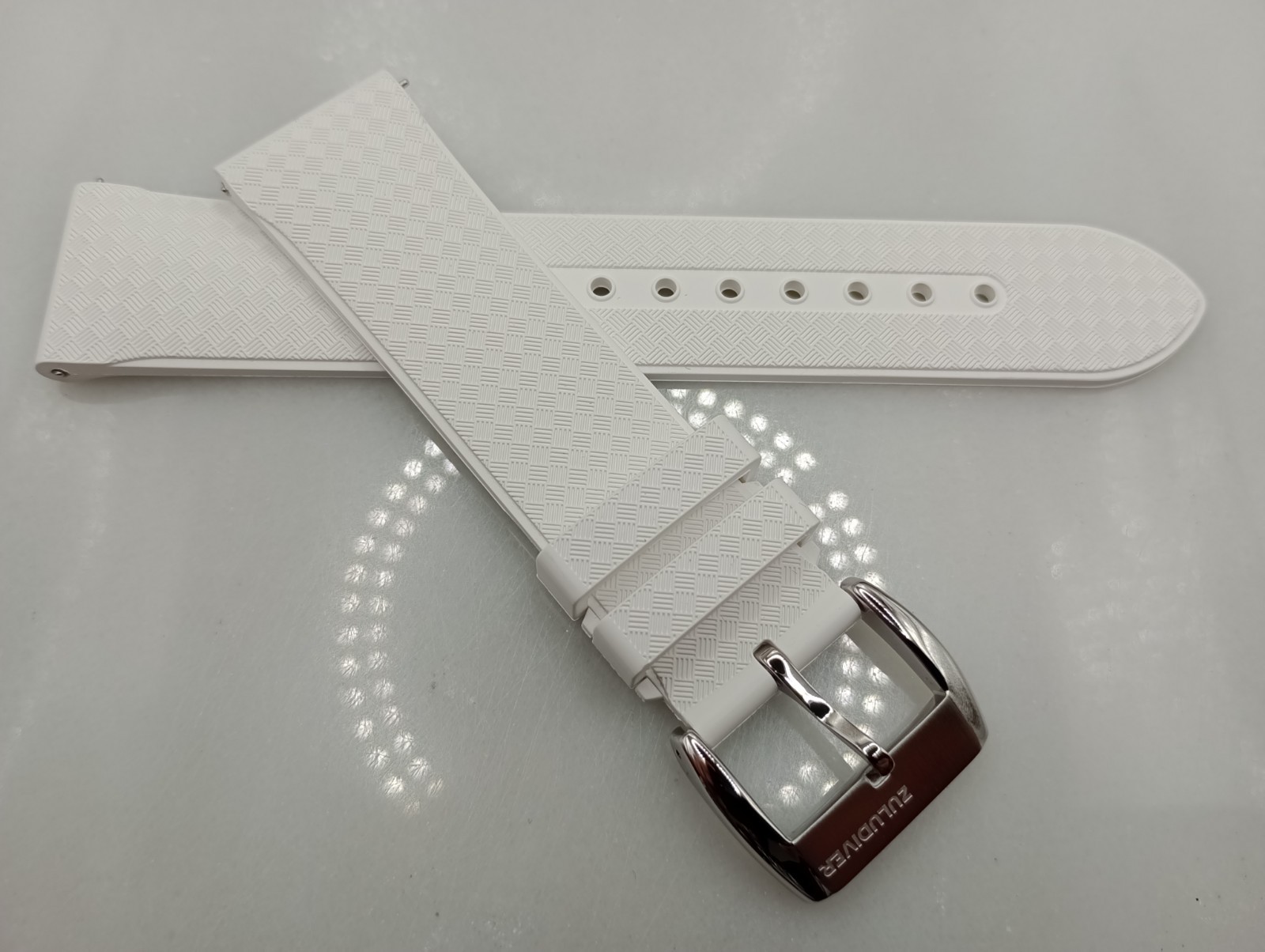 New 22mm Watchgecko Zuludiver HNBR Rubber Watch Strap White Quick Release 6B332