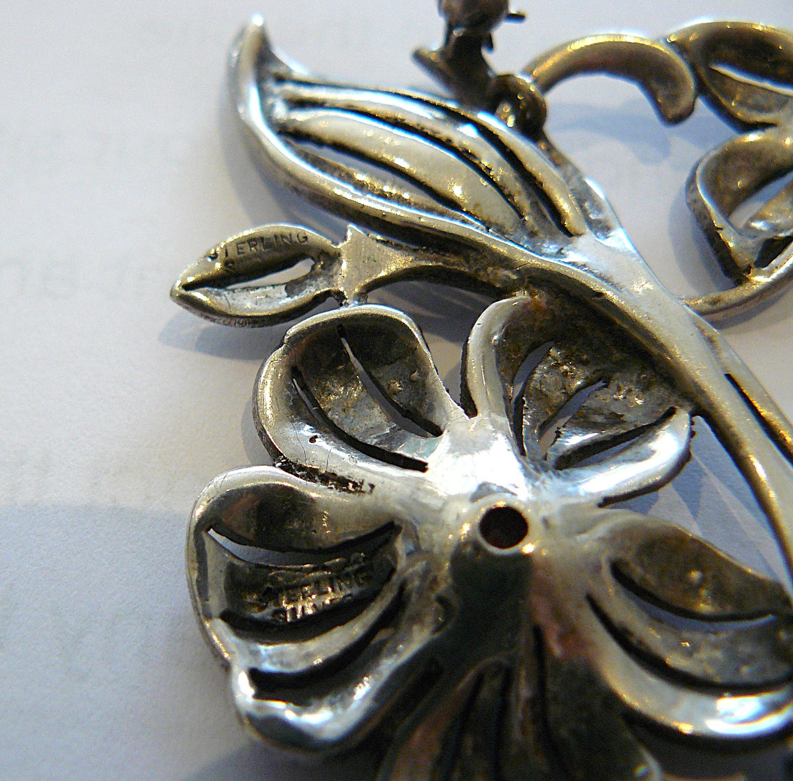 Antique sterling silver marcasite floral brooch garnet centre Art Nouveau 24g