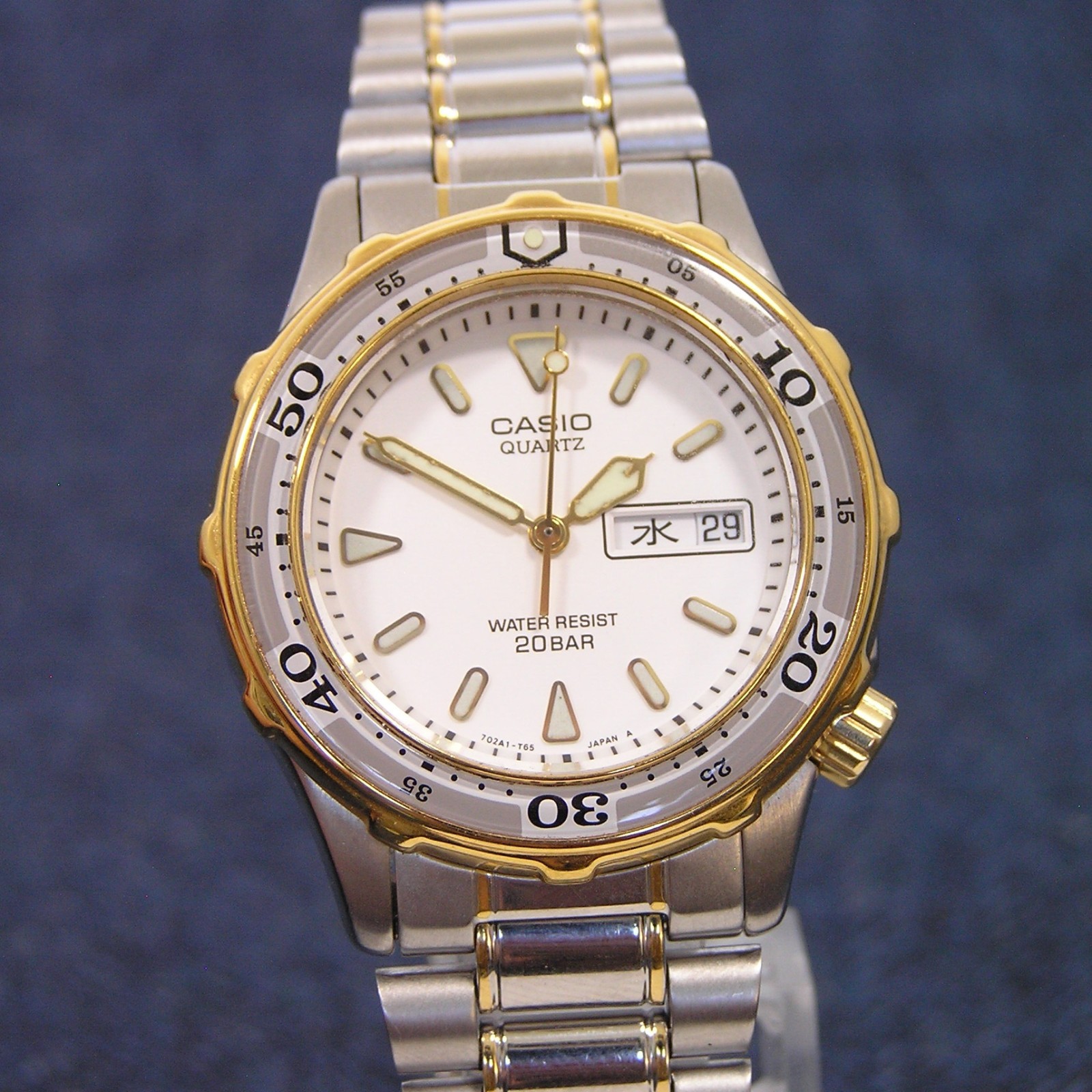 CASIO MARLIN MD-715 90s Retro Dive Watch Rare Japan Imported 200m Silver Quartz