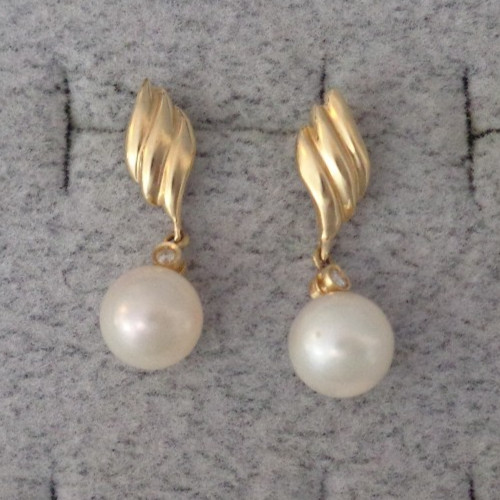 Vintage 8mm Natural White Pearl Dangle Women’s Stud In 14K Yellow Gold Plated