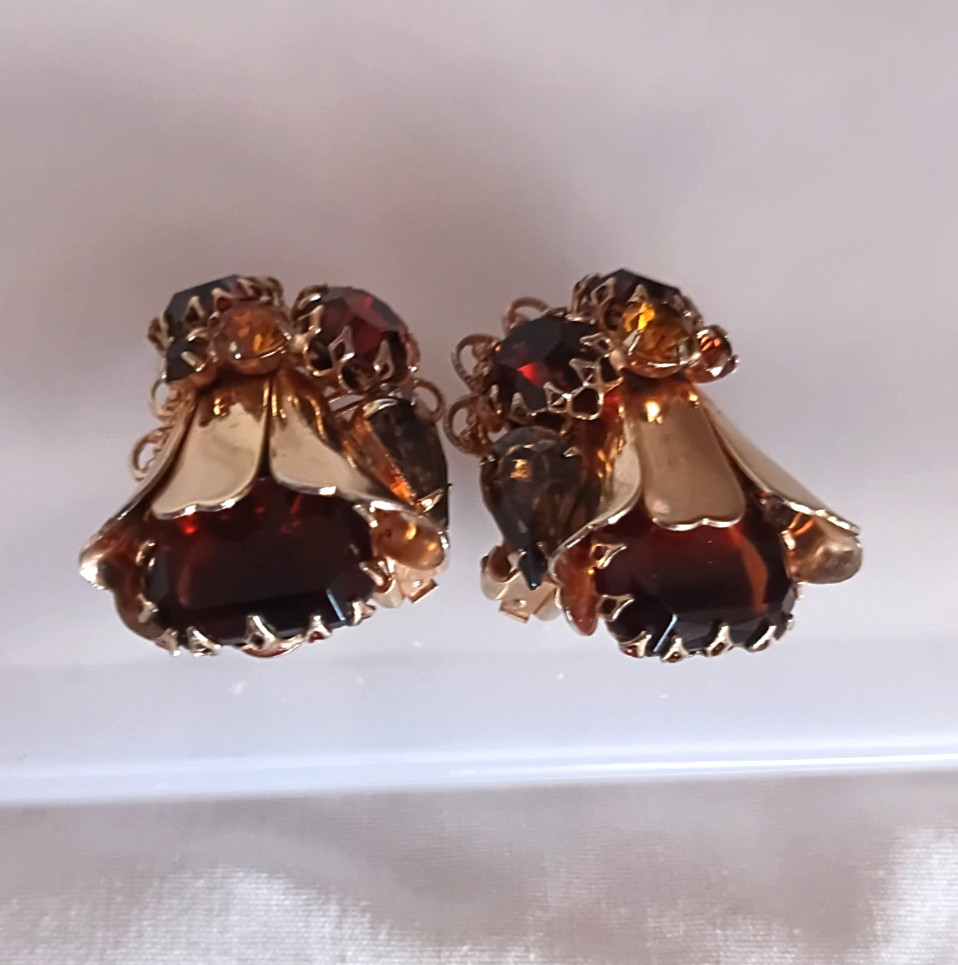 Vintg Carnegie, Caviness, Hobe Unsigned Rhinestone Clamper Bracelet Earrings Set