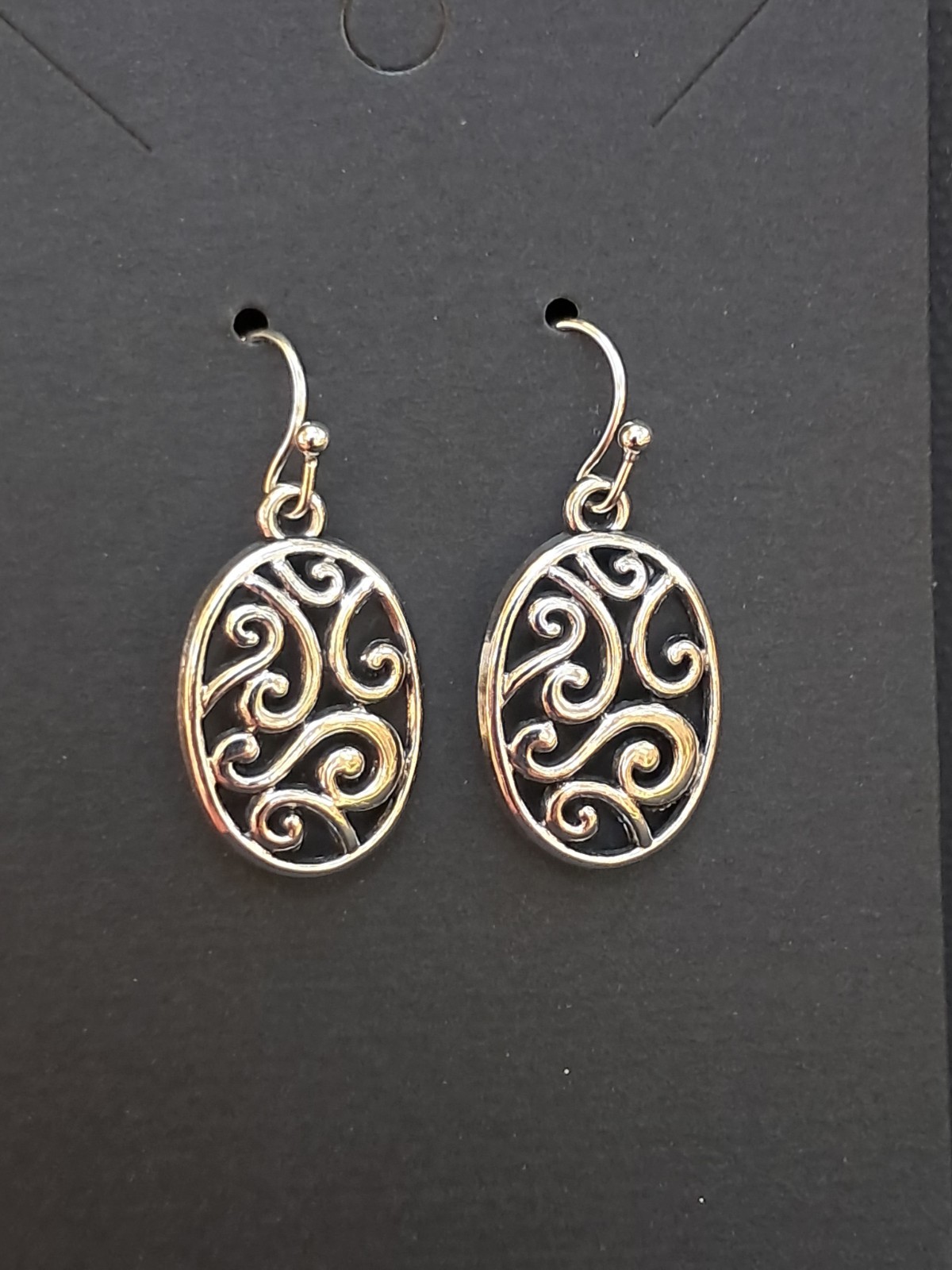 Silver Tone Oval Filigree Dangle Earrings Openwork Scroll Swirl Boho French Wire