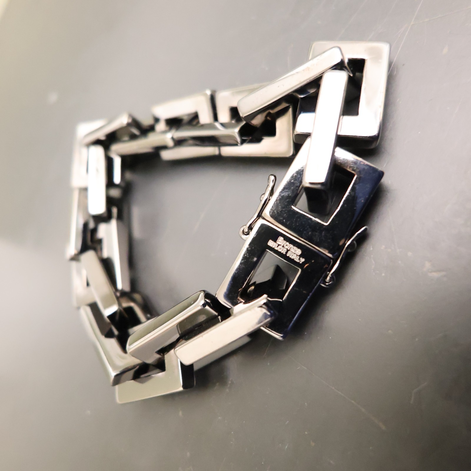 Bronzo Italia bracelet Milor status chain gunmetal rectangle links magnet 7.25in