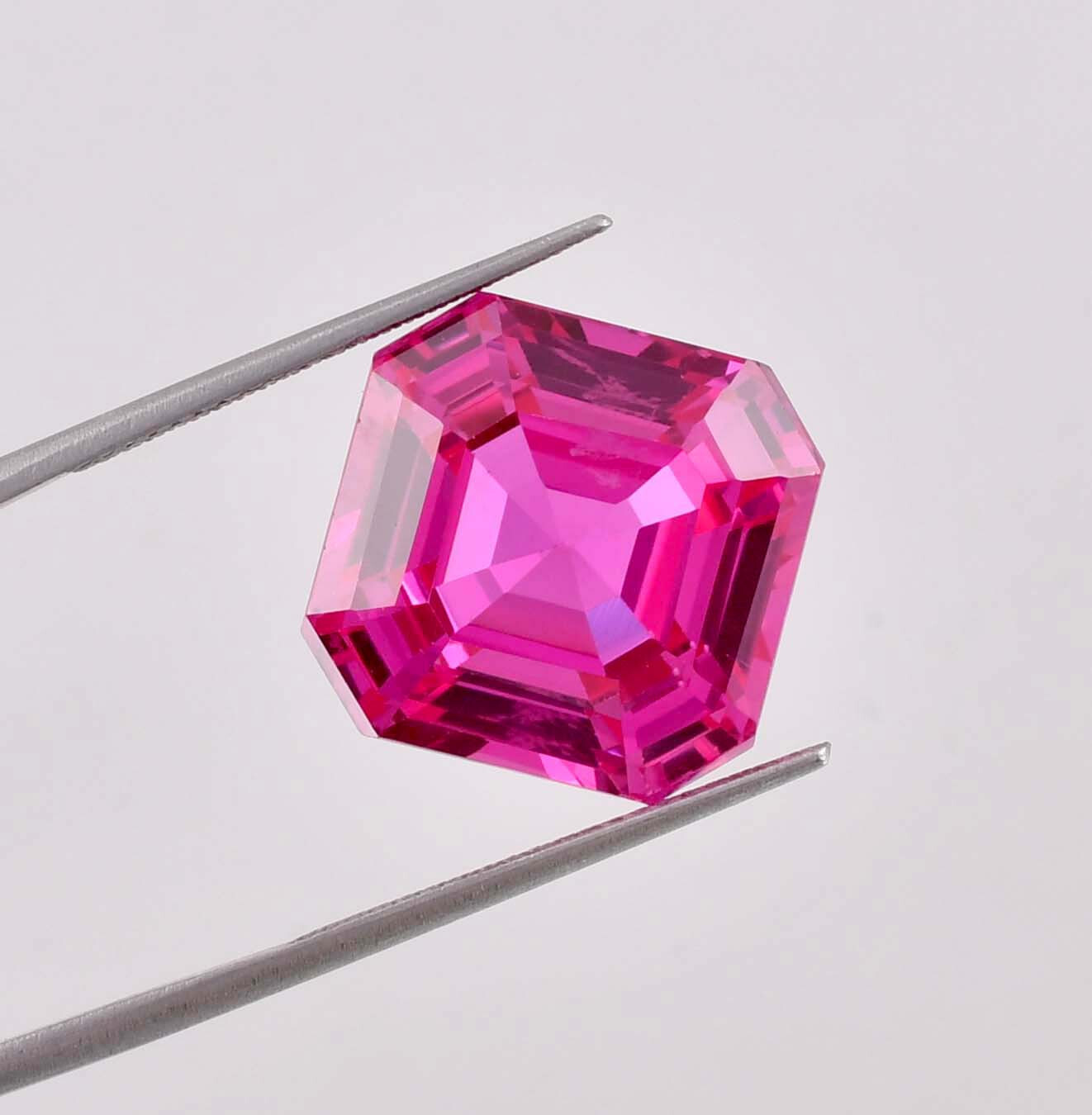 Flawless 4 x 4 MM Natural Ceylon Royal Pink Sapphire GIT Certified Gemstone