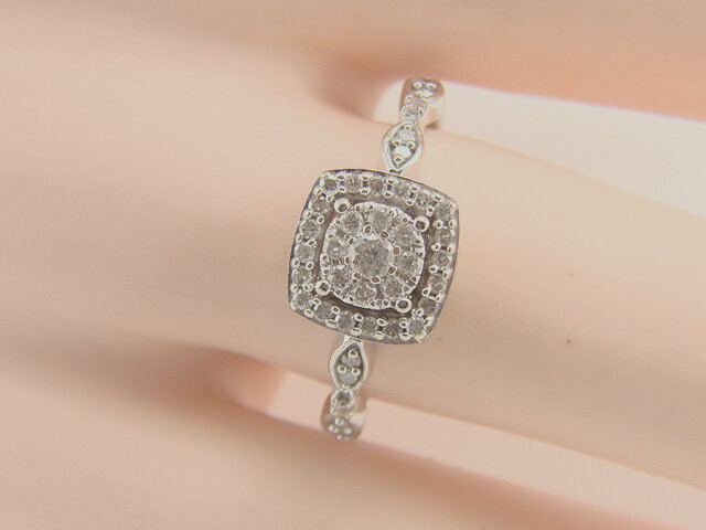 10K White Gold Natural Diamond Halo Engagement or Right Hand Ring Size 6.75