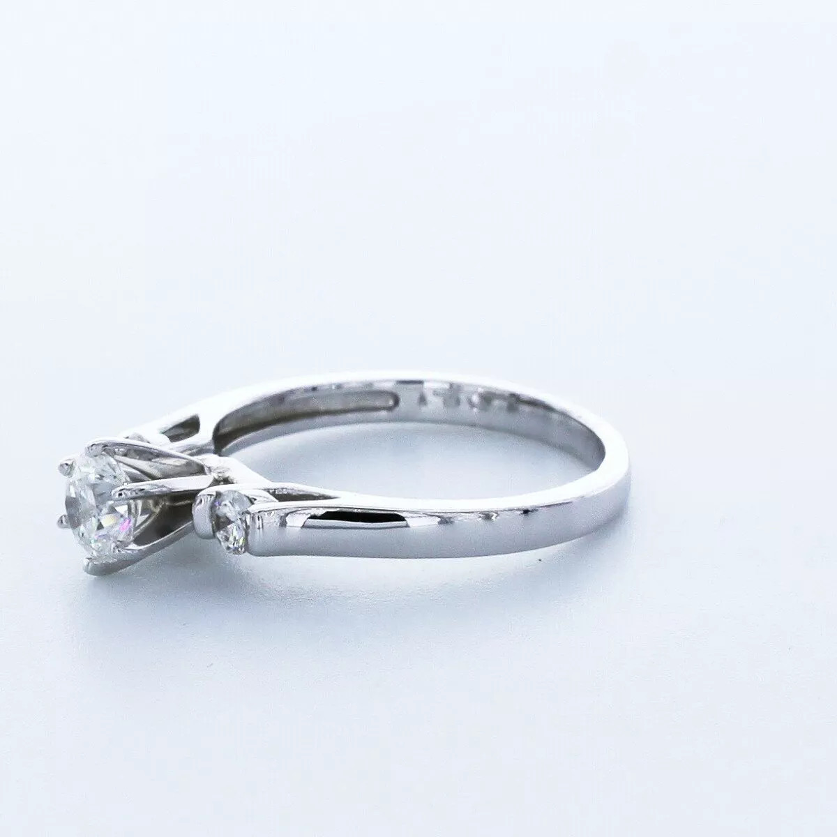 3-Stone Engagement Ring 14K Gold Classic 0.93 CT Round Lab-Grown Diamond E SI1