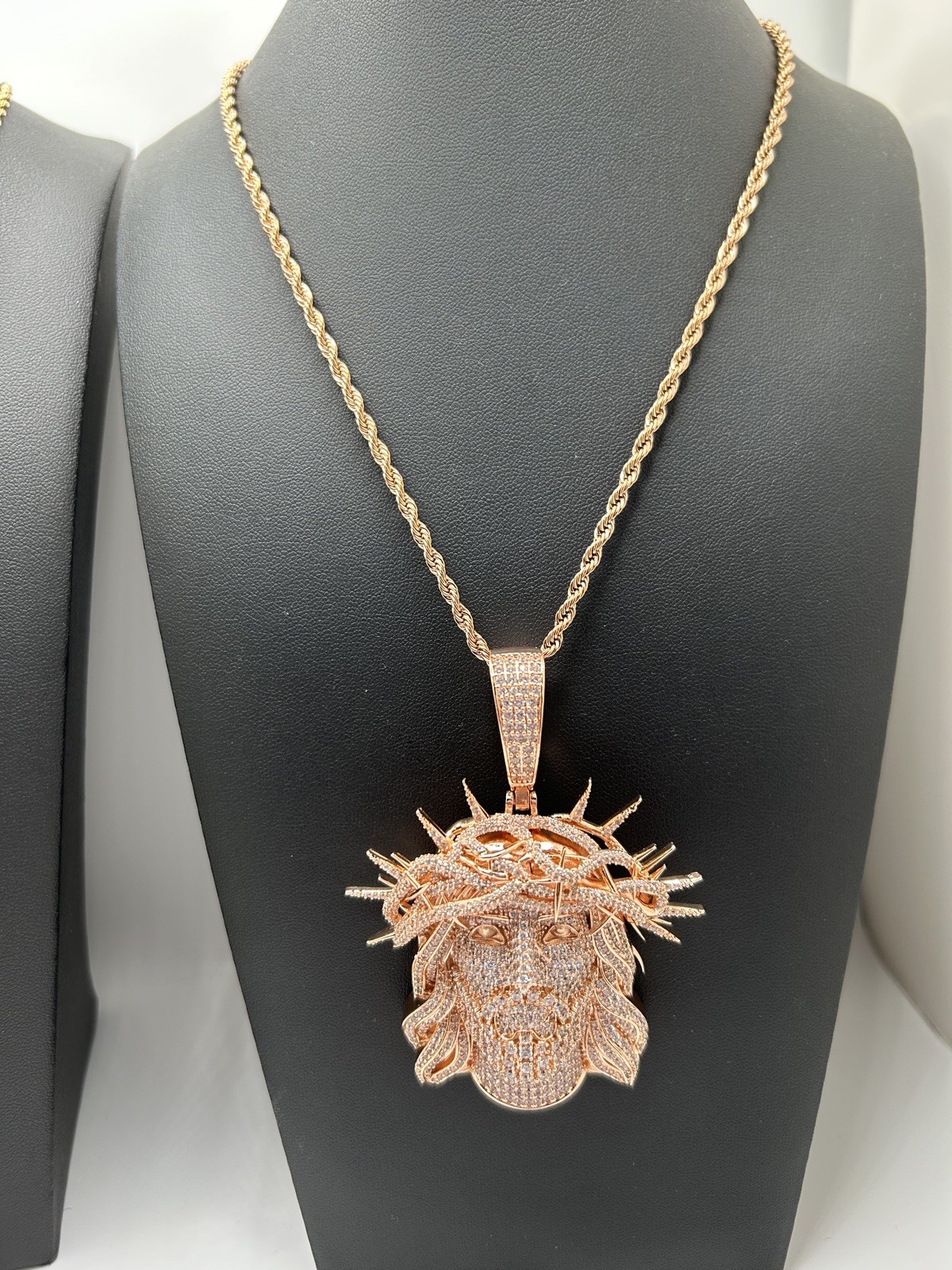 Rose Gold Rope Chain Necklace & Jesus Thorn Pendant Set 24inch